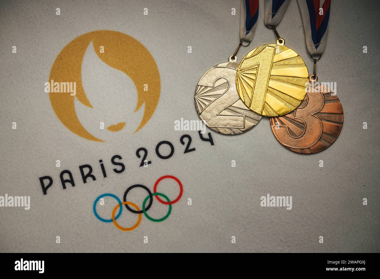 Médaille Souvenir Paris 2024 – Médaille Olympique Dorée – 330g – Collection JO