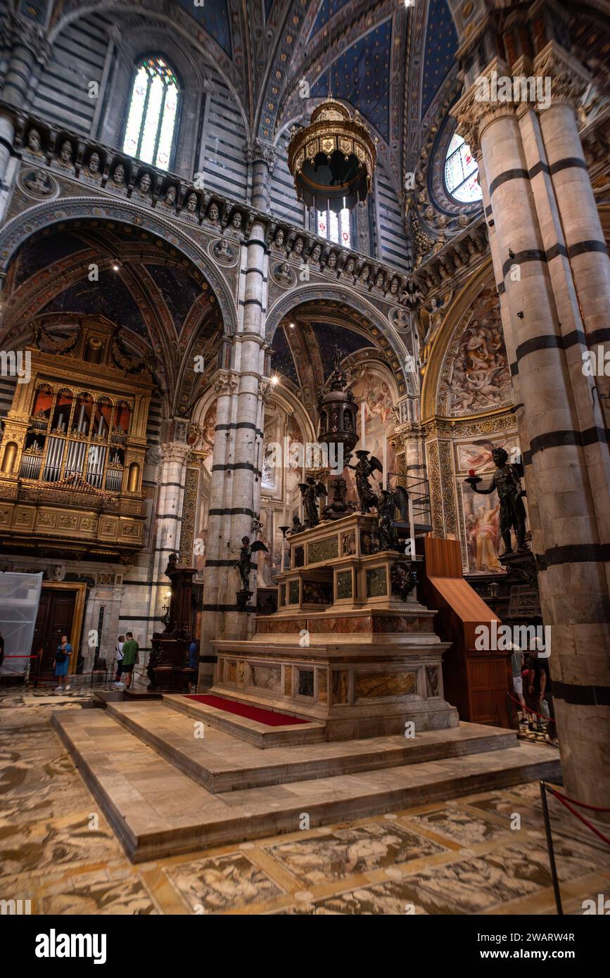 SIENNE, ITALIE - 23 SEPTEMBRE 2023 - Presbytère de la cathédrale de Sienne en Italie Banque D'Images