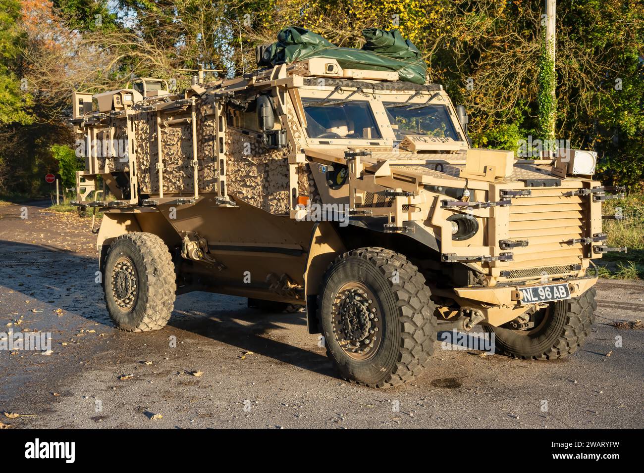 Gros plan d'un véhicule de patrouille protégé Foxtroud 4x4 de l'armée britannique lors d'un exercice militaire, Wiltshire, Royaume-Uni Banque D'Images