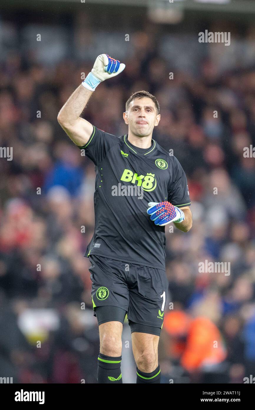 Middlesbrough le samedi 6 janvier 2024. Le gardien de but d'Aston Villa Emiliano Martinez lors du match du troisième tour de FA Cup entre Middlesbrough et Aston Villa au Riverside Stadium, Middlesbrough, le samedi 6 janvier 2024. (Photo : Trevor Wilkinson | MI News) crédit : MI News & Sport / Alamy Live News Banque D'Images