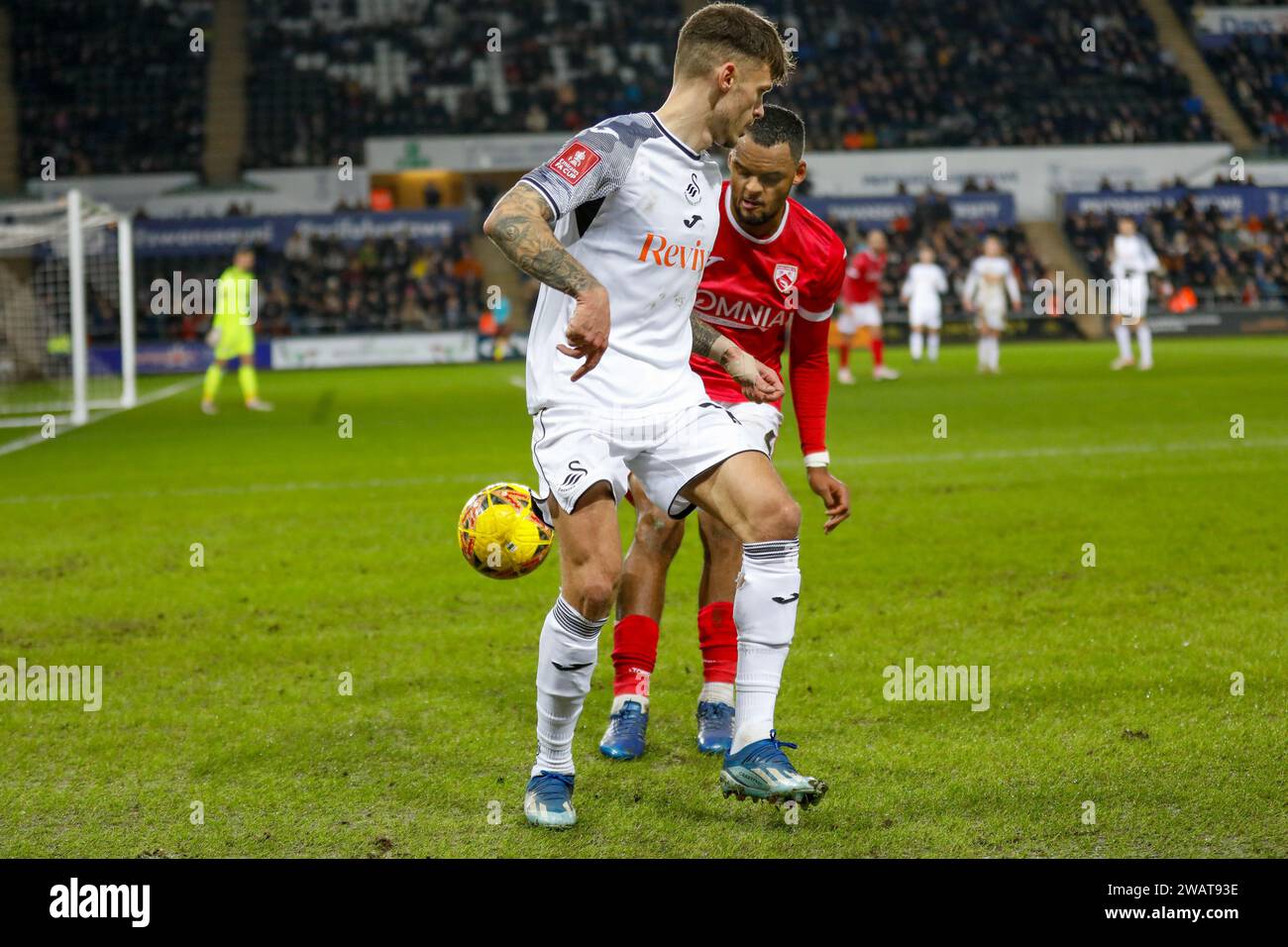 Swansea, Royaume-Uni. 06 janvier 2024. Jamie Paterson de Swansea City Emirates FA Cup, match de 3e tour, Swansea City v Morecambe au Swansea.com Stadium à Swansea, pays de Galles le samedi 6 janvier 2024. Cette image ne peut être utilisée qu'à des fins éditoriales. À usage éditorial uniquement, photo de crédit : Andrew Orchard photographie sportive/Alamy Live News Banque D'Images