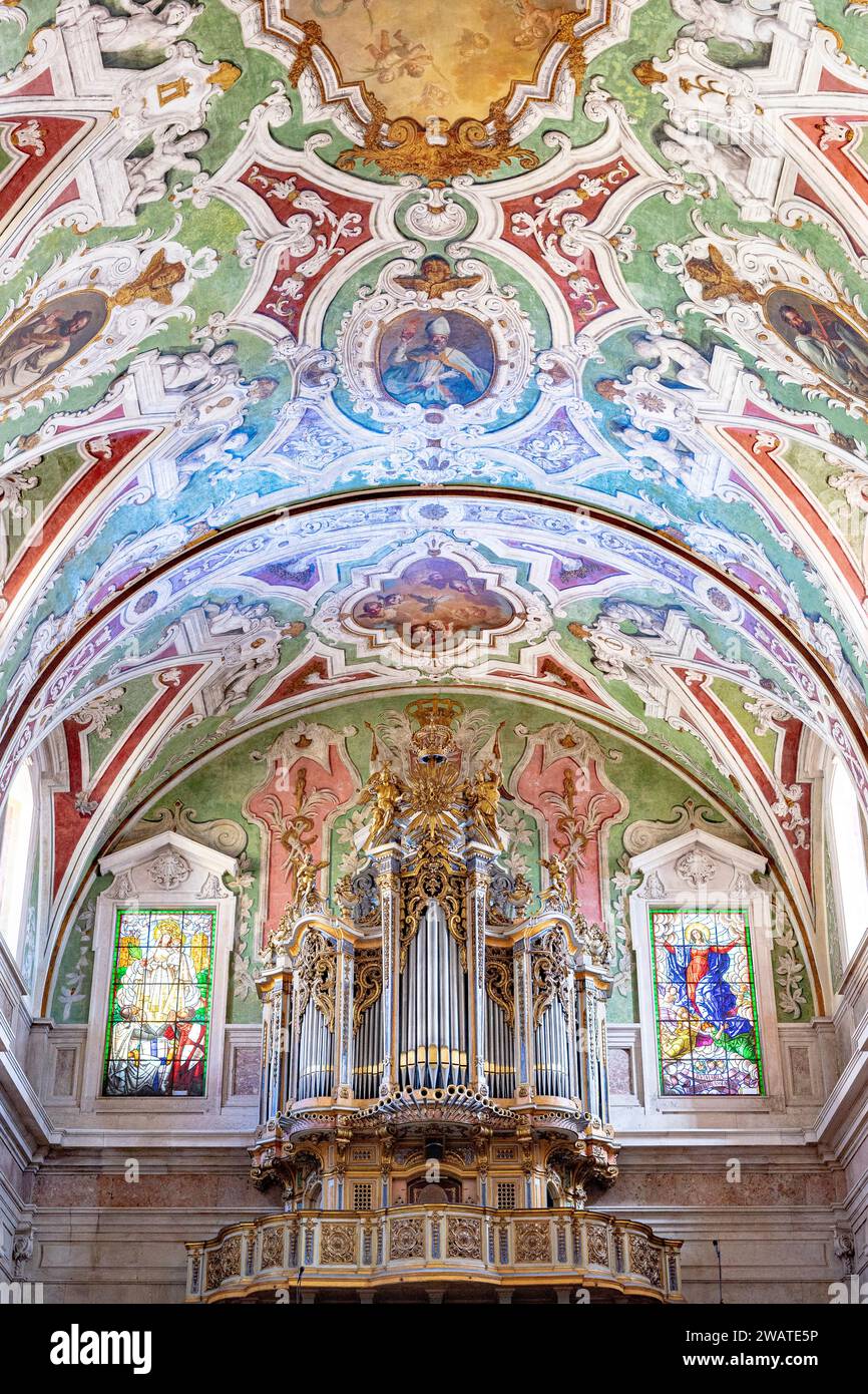 Plafond intérieur de la basilique des Martyrs, église du Saint-Sacrement, Lisbonne-estrémadure-portugal.1-1-2024 Banque D'Images