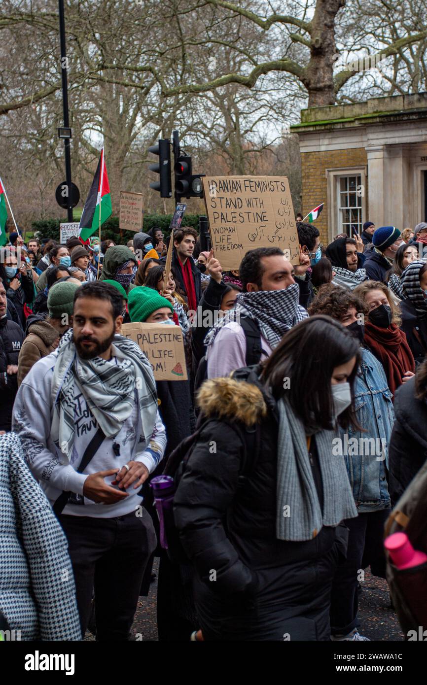 Londres, Royaume-Uni - 6 janvier 2023 : manifestation pro-palestinienne dans le centre de Londres. Banque D'Images
