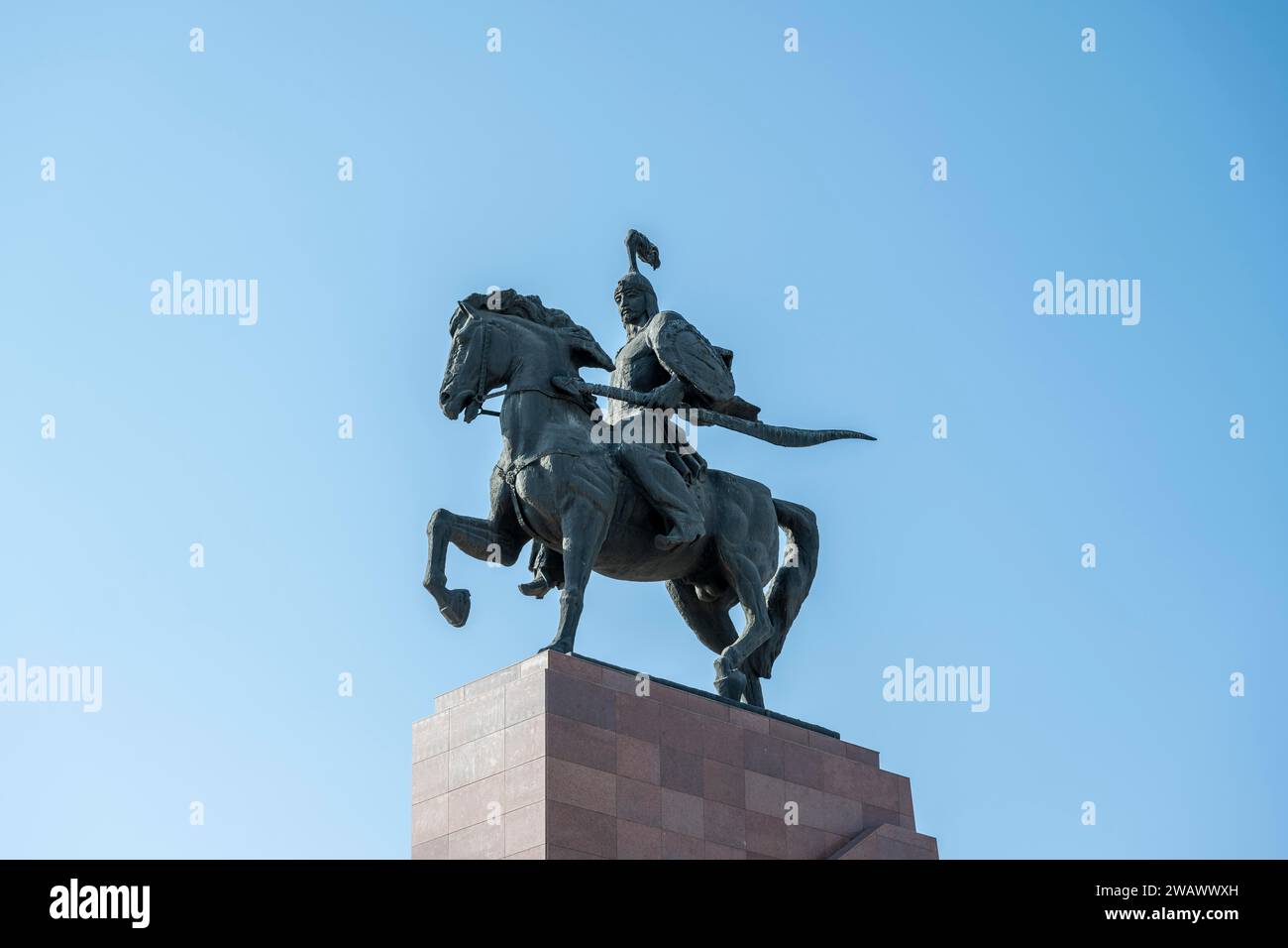 Statue de Manas, place Ala-Too, Bichkek, Kirghizistan Banque D'Images
