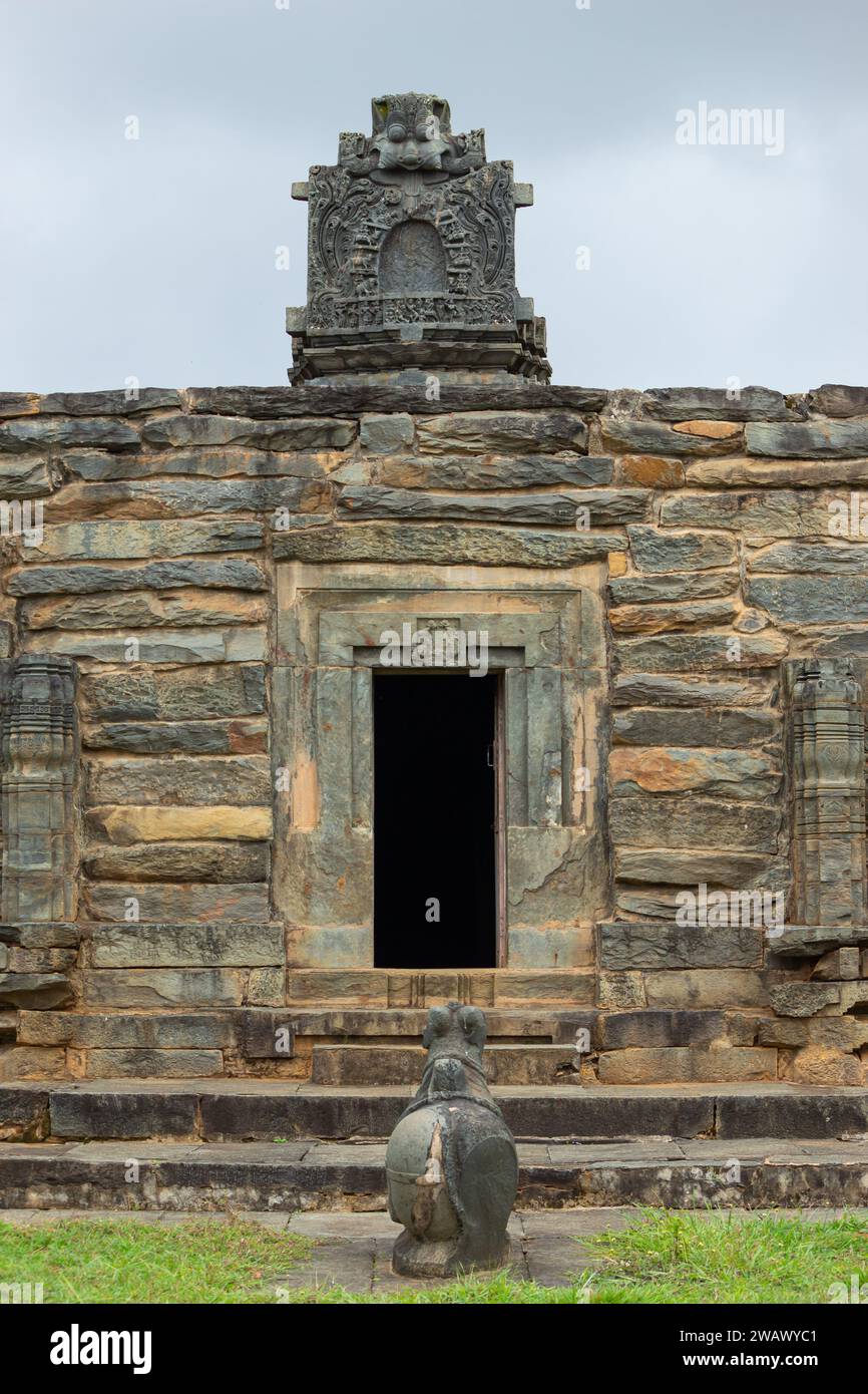 Ancien Shri Mukteshwar dévasthan, le temple a été construit par Kalyana Chalukyas au début du 12ème siècle, Choudayyadanapur, Karnataka, Inde. Banque D'Images
