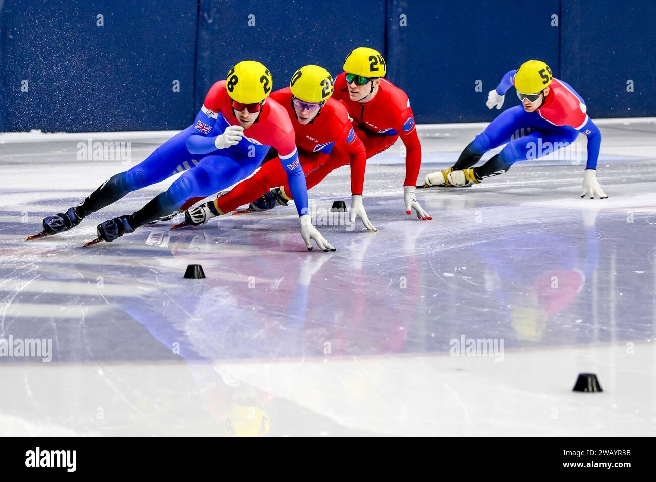 Nottingham, Royaume-Uni. 07 janvier 2024. Les hommes seniors lors des Championnats britanniques de vitesse sur courte piste 2024 au National Ice Centre, Nottingham, Royaume-Uni, le 7 janvier 2024. Photo de Phil Hutchinson. Usage éditorial uniquement, licence requise pour un usage commercial. Aucune utilisation dans les Paris, les jeux ou les publications d'un seul club/ligue/joueur. Crédit : UK Sports pics Ltd/Alamy Live News Banque D'Images