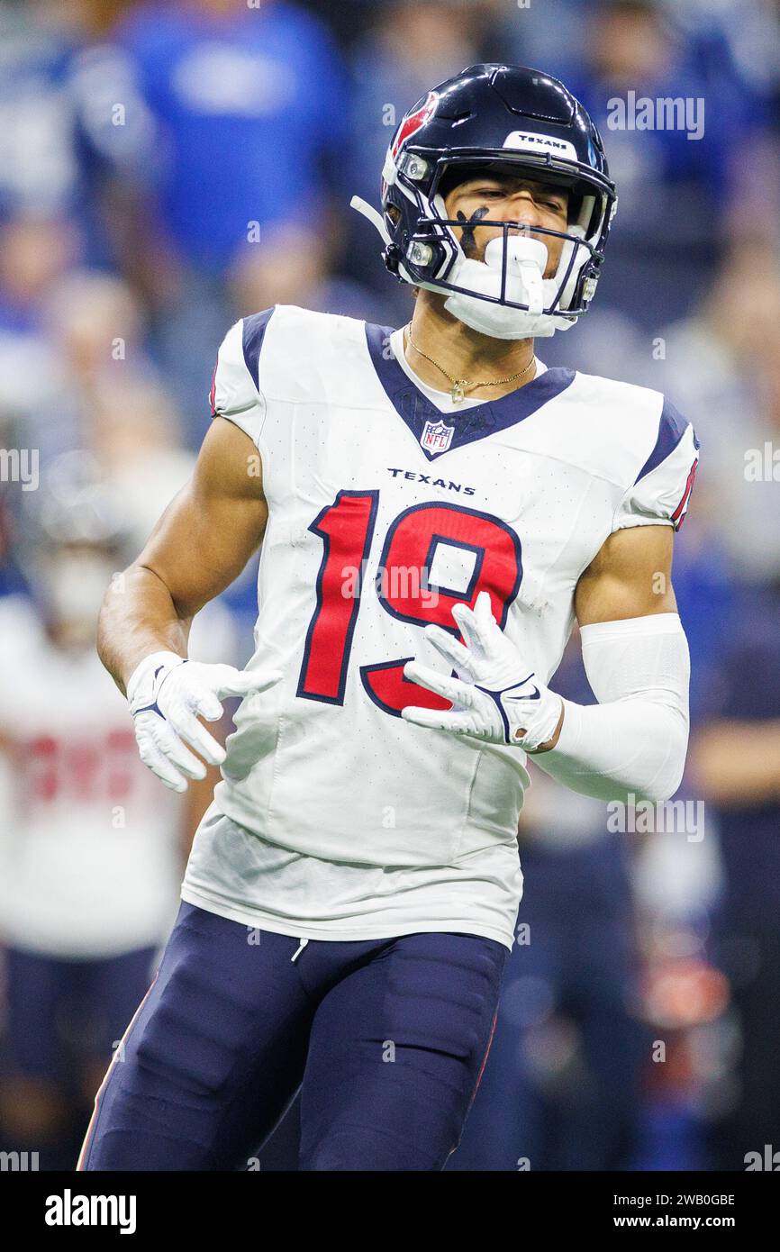 06 janvier 2024 : le Wide Receiver Xavier Hutchinson (19) des Texans de Houston lors d'un match de la NFL contre les Colts d'Indianapolis au Lucas Oil Stadium d'Indianapolis, Indiana. John Mersits/CSM. Banque D'Images