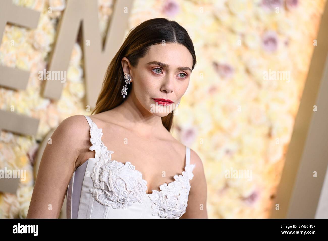 Elizabeth Olsen. Lors du 81e Golden Globe Awards qui s'est tenu à l'hôtel Beverly Hilton le 7 janvier 2024 à Beverly Hills, en Californie. Banque D'Images
