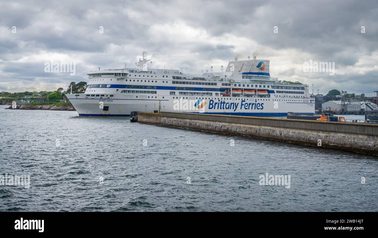 Plymouth, Devon, Angleterre, Royaume-Uni - 25 mai 2022 : Brittany Ferries Pont-Aven quitte le port de Plymouth Banque D'Images