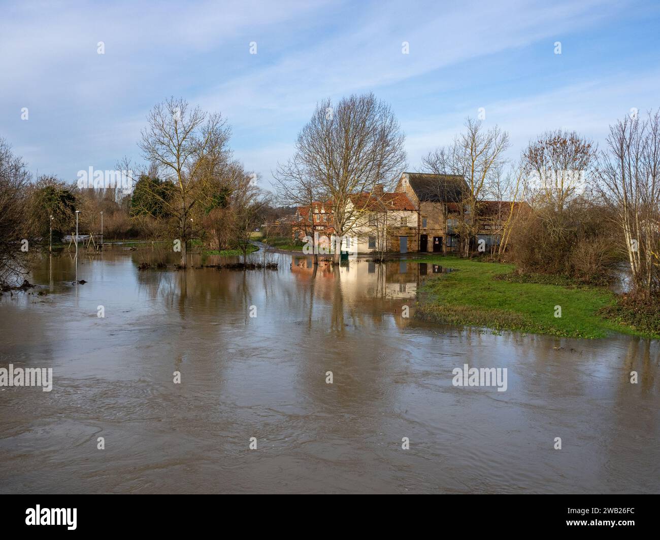 Inondation à Billing, Northampton, alors que la rivière Nene éclate sur ses rives à la suite de la tempête Henk Banque D'Images