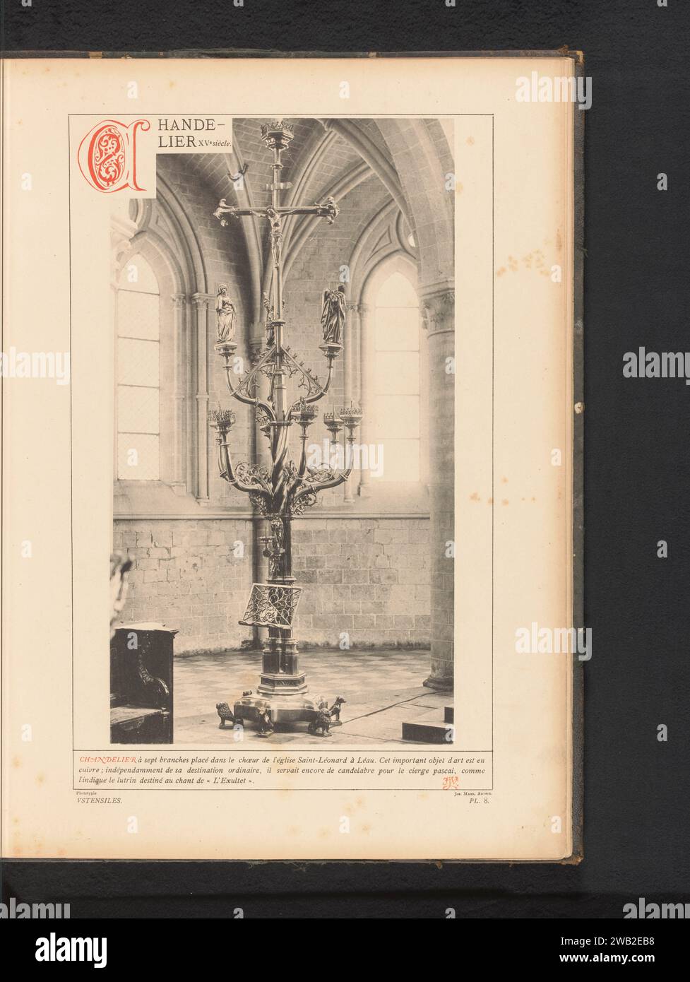 Chandelier à sept bras dans l'église Sint-Leonardus à Zoutleeuw, Belgique, Anonyme, c. 1882 - en 1887 ou avant tirage photomécanique Saint-Léonard musique papier d'État collotype / photolithographie chandelier Sint-Leonarduskerk Banque D'Images