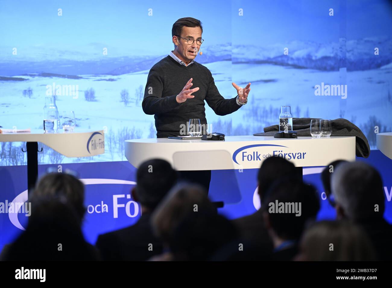 Le Premier ministre suédois Ulf Kristersson prend la parole lors de la