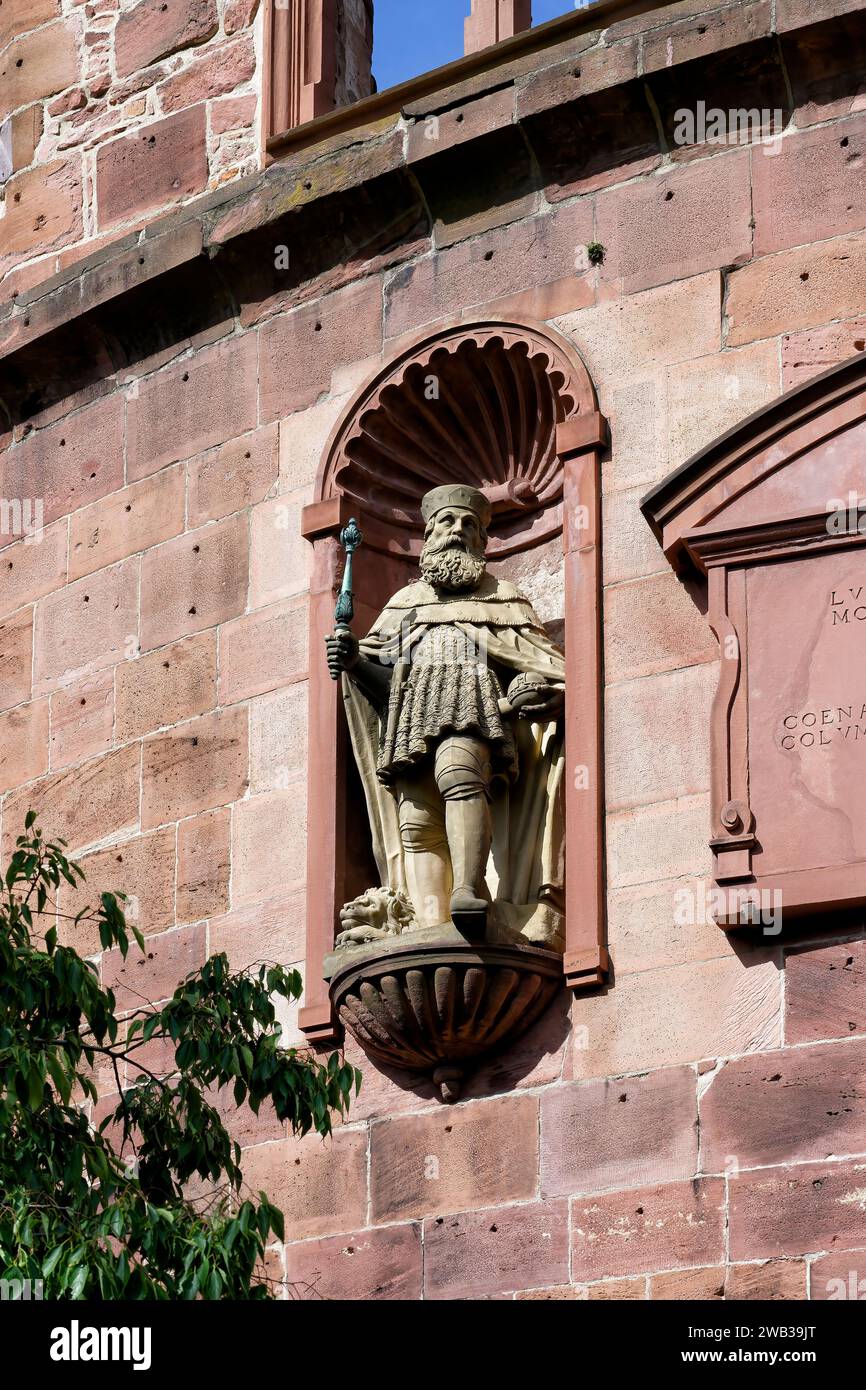 Château de Heidelberg, Louis V Comte Palatin du Rhin statue sur la Tour de la graisse, Heidelberg, Bade Wurtemberg, Allemagne Banque D'Images