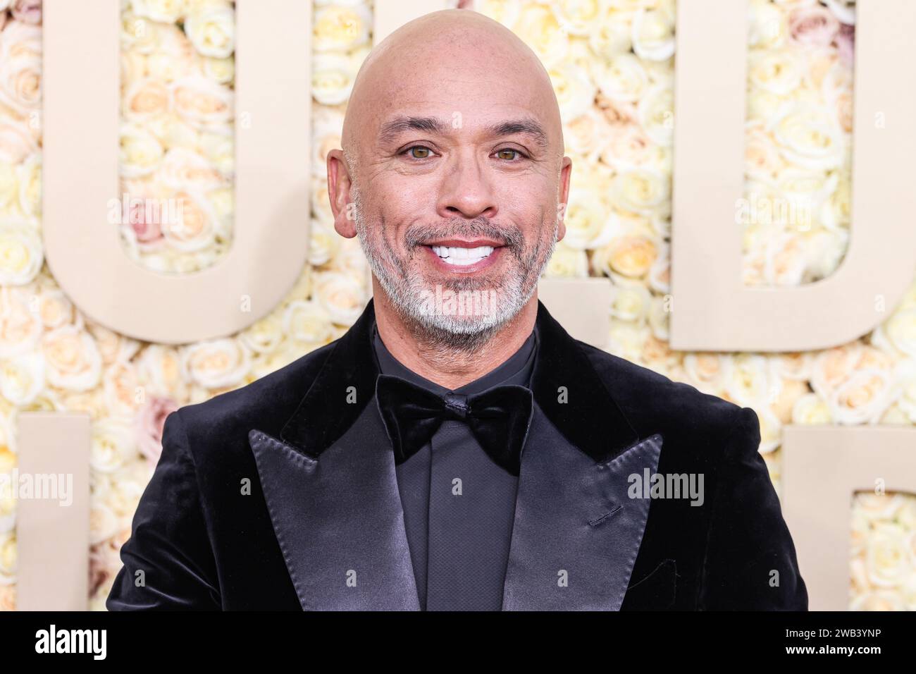 BEVERLY HILLS, LOS ANGELES, CALIFORNIE, États-Unis - JANVIER 07 : JO Koy arrive à la 81e édition des Golden Globe Awards organisée à l'hôtel Beverly Hilton le 7 janvier 2024 à Beverly Hills, Los Angeles, Californie, États-Unis. (Photo de Xavier Collin/image Press Agency) Banque D'Images