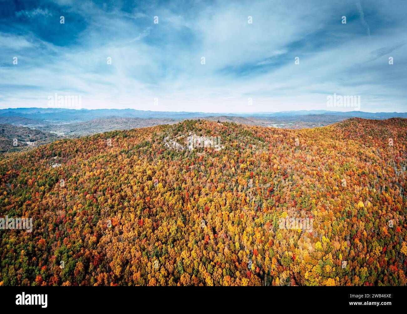 Vue aérienne de Stone Mountain en Caroline du Nord à l'automne Banque D'Images