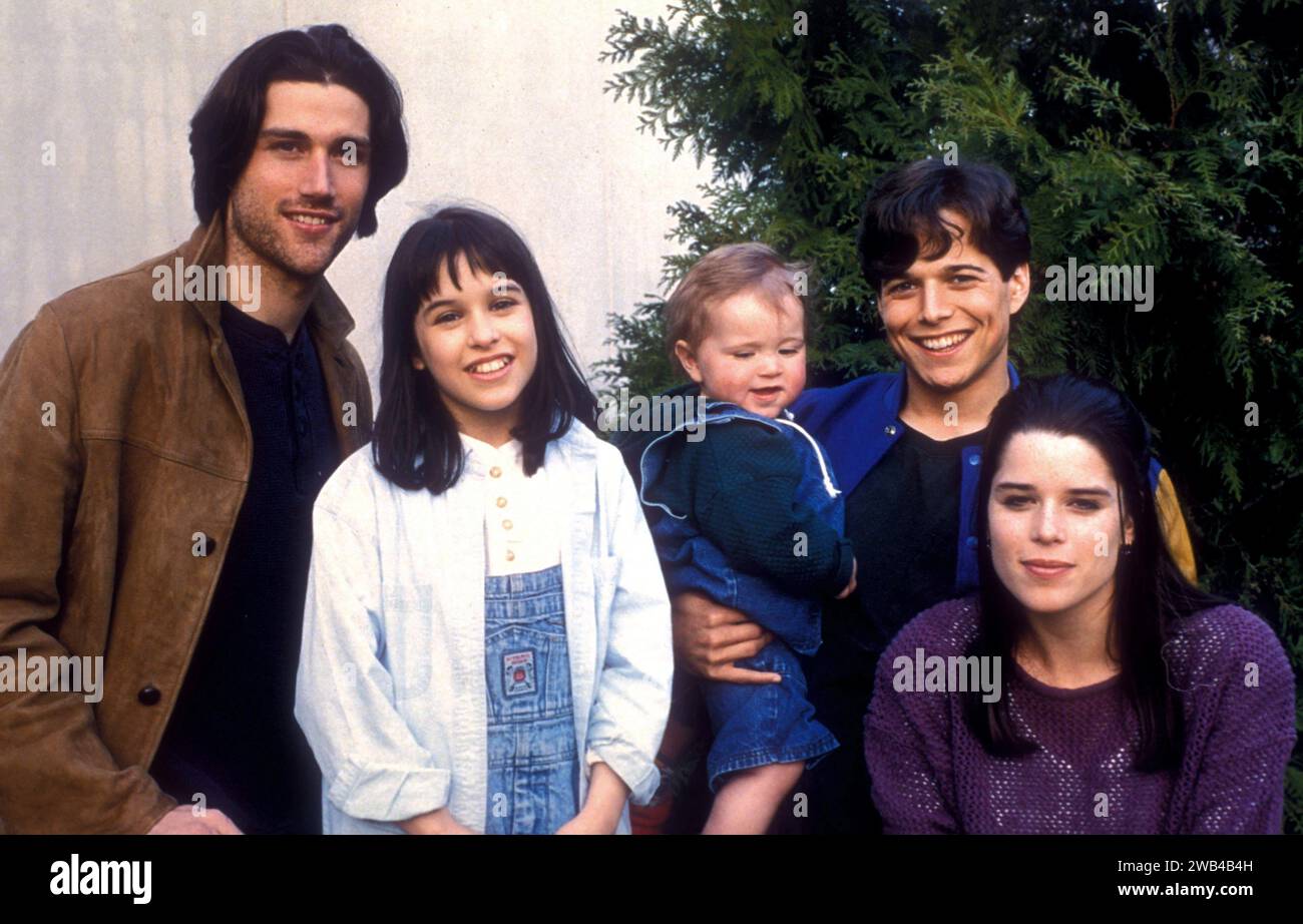 Party of Five TV Series 1994 - 2000 USA création : Christopher Keyser, Amy Lippman Scott Wolf, Lacey Chabert, Matthew Fox, Neve Campbell, Andrew ou Steven Cavarno Banque D'Images