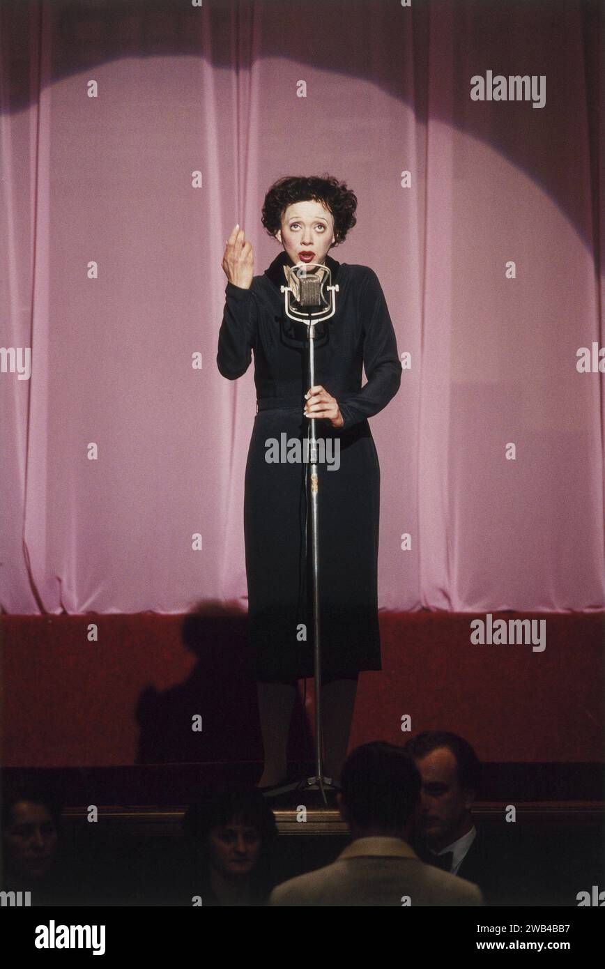 La Môme la vie en Rose année : 2007 - France Marion Cotillard Directrice : Olivier Dahan Banque D'Images