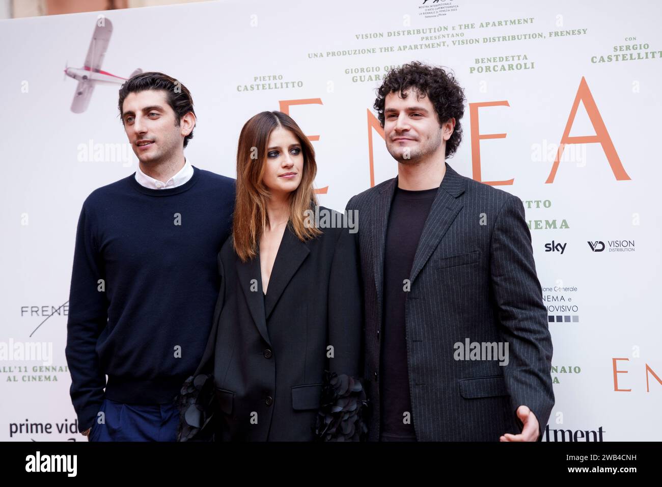 ROME, ITALIE - JANVIER 8 : Benedetta Porcaroli, Pietro Castellitto et Giorgio Quarzo Guarascio assistent au photocall du film 'Enea' à l'Hôtel de Banque D'Images