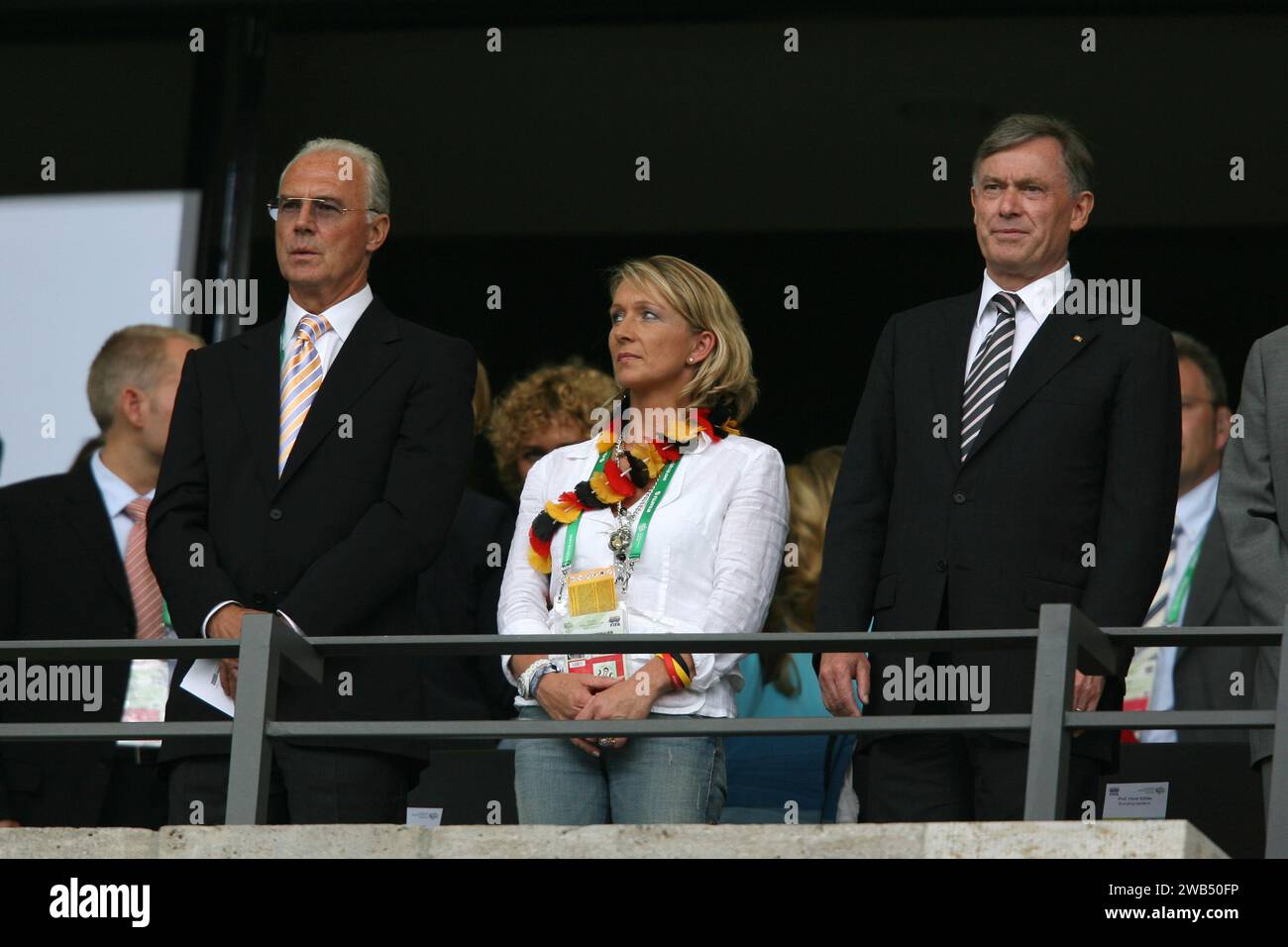 Franz Beckenbauer mit seiner Frau Heidrun und BundesprŠsident Horst Kšhler Viertelfinale Deutschland gegen Argentinien Fifa Fussball Weltmeisterschaft in Deutschland 2006 coupe du monde de football de la FIFA en allemagne 2006 WM 30.6.2006 © diebilderwelt / Alamy stock Banque D'Images