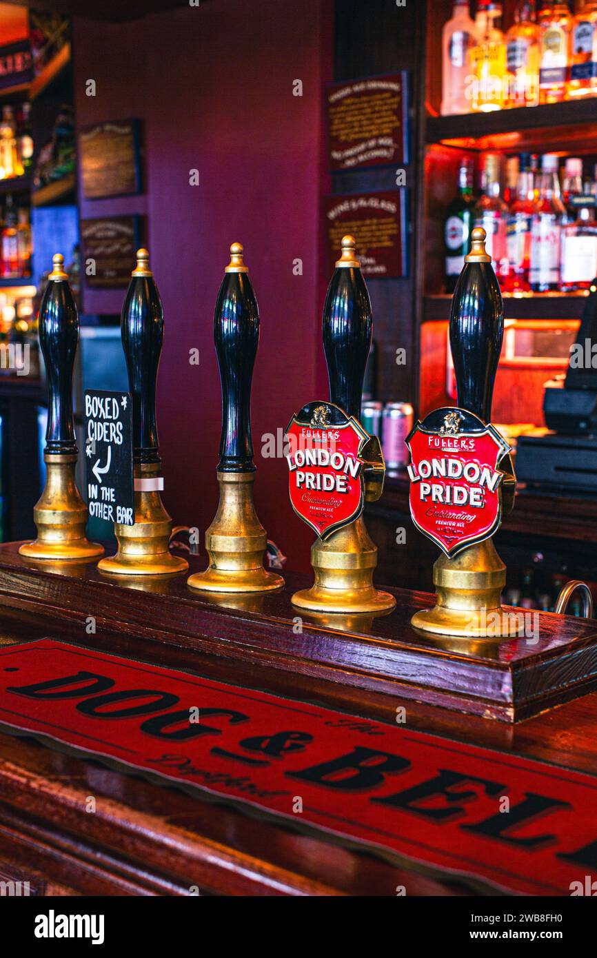 The Dog and Bell Pub, Deptford, Londres, Angleterre Banque D'Images