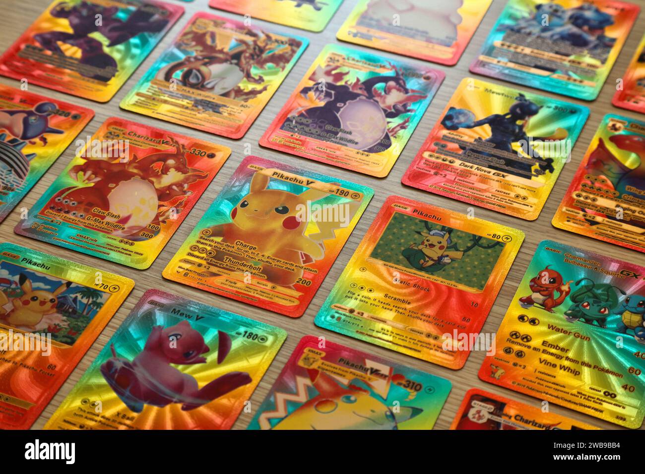 Cartes Pokemon métal or argent anglais français Vmax GX carte d'énergie  Charizard Pikachu Collection Rare