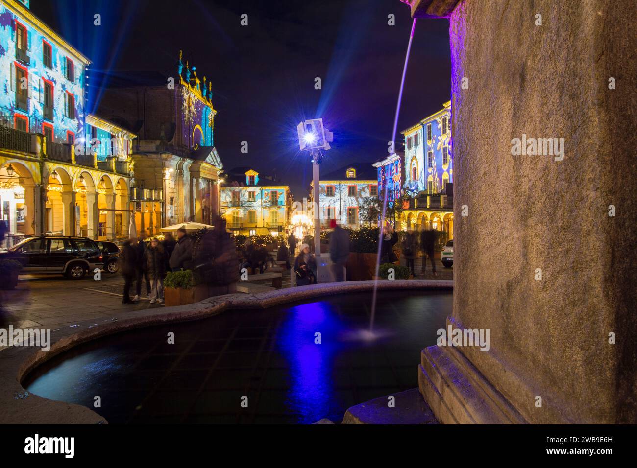 Moncalieri et son centre historique avec les lumières de Noël Banque D'Images