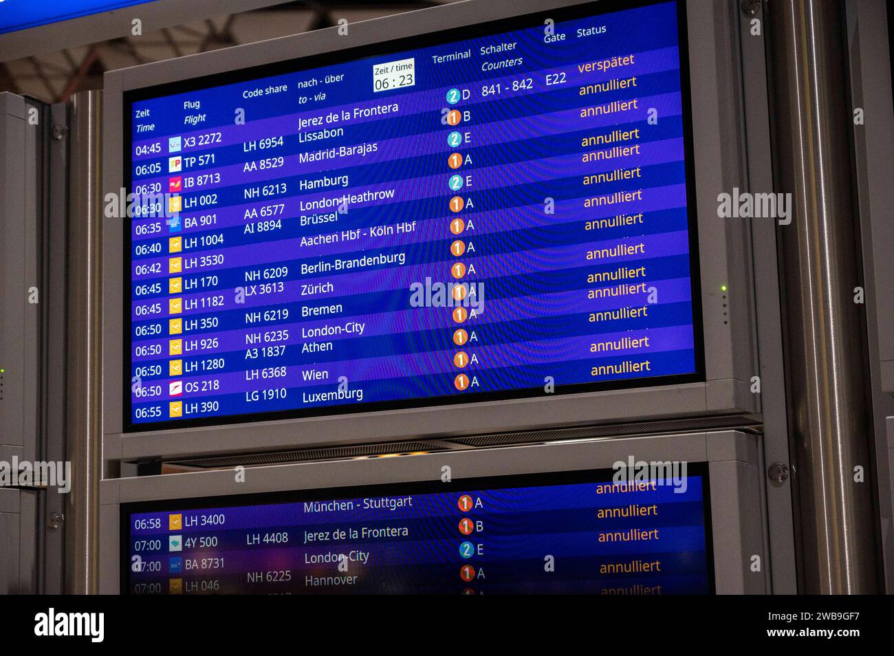 Streik am Flughafen Frankfurt 27.03.2023 Frankfurt Mitarbeiter streiken am Flughafen Fraport, Leere Halle Schalterhalle Abflug B , terminal 1. Francfort Francfort Hesse Allemagne *** grève à l'aéroport de Francfort 27 03 2023 employés de Francfort en grève à l'aéroport de Fraport, hall vide comptoir hall départ B , terminal 1 Francfort Hesse Allemagne Banque D'Images