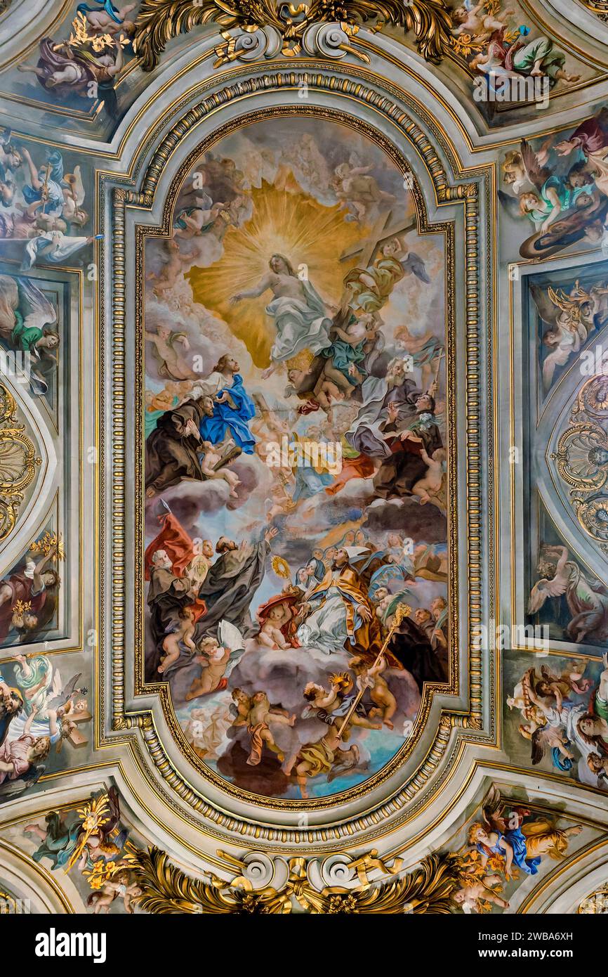 'Triomphe de l'ordre franciscain' au plafond de l'église de Santi Apostoli, Rome, Italie Banque D'Images