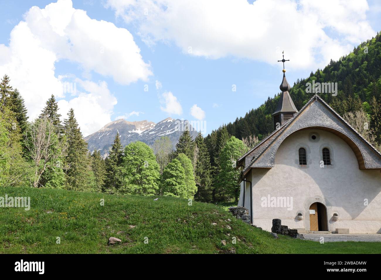 Vue sur une vallée en haute-Savoie Banque D'Images