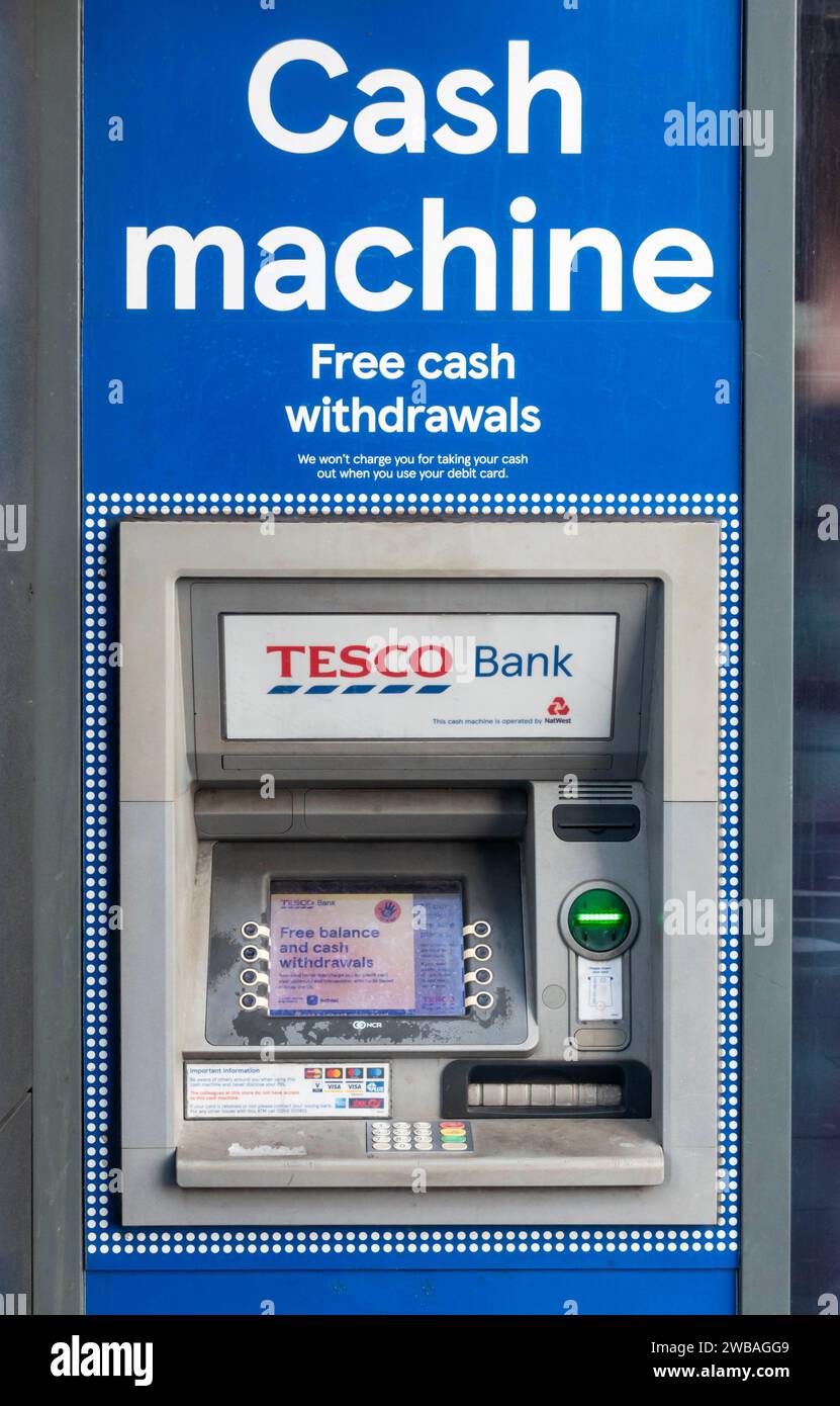 Distributeur de billets Tesco à Liverpool Banque D'Images