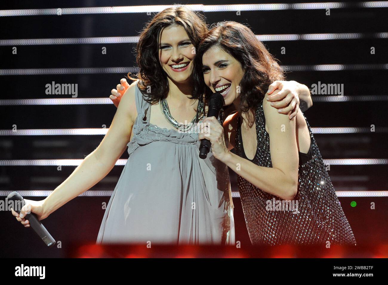 Milan Italie 2009-06-21, ELISA et Giorgia, chanteurs italiens, se produisent au concert de charité 'Amiche per l'Abruzzo', pour le tremblement de terre dans les Abruzzes au stade San Siro Banque D'Images