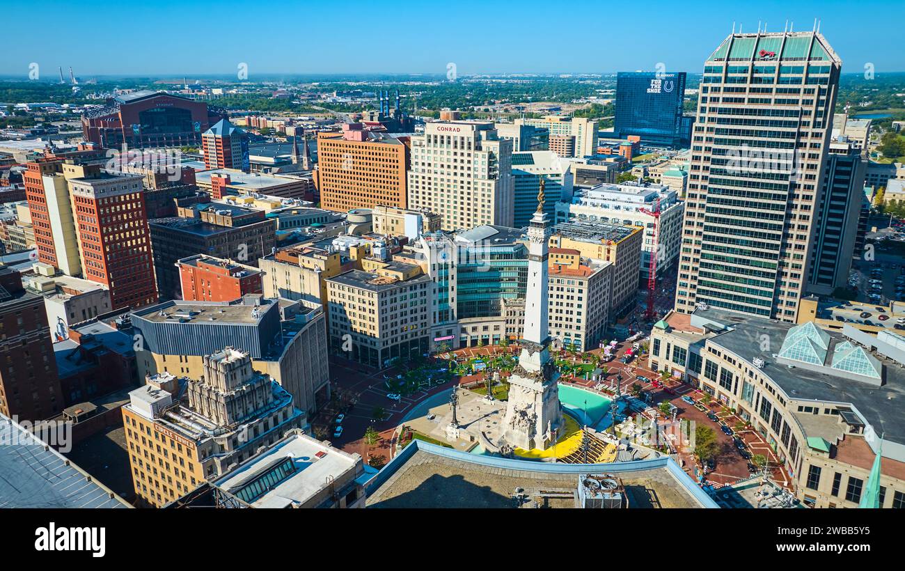 Vue aérienne du paysage urbain d'Indianapolis, du Monument Circle et des gratte-ciel Banque D'Images