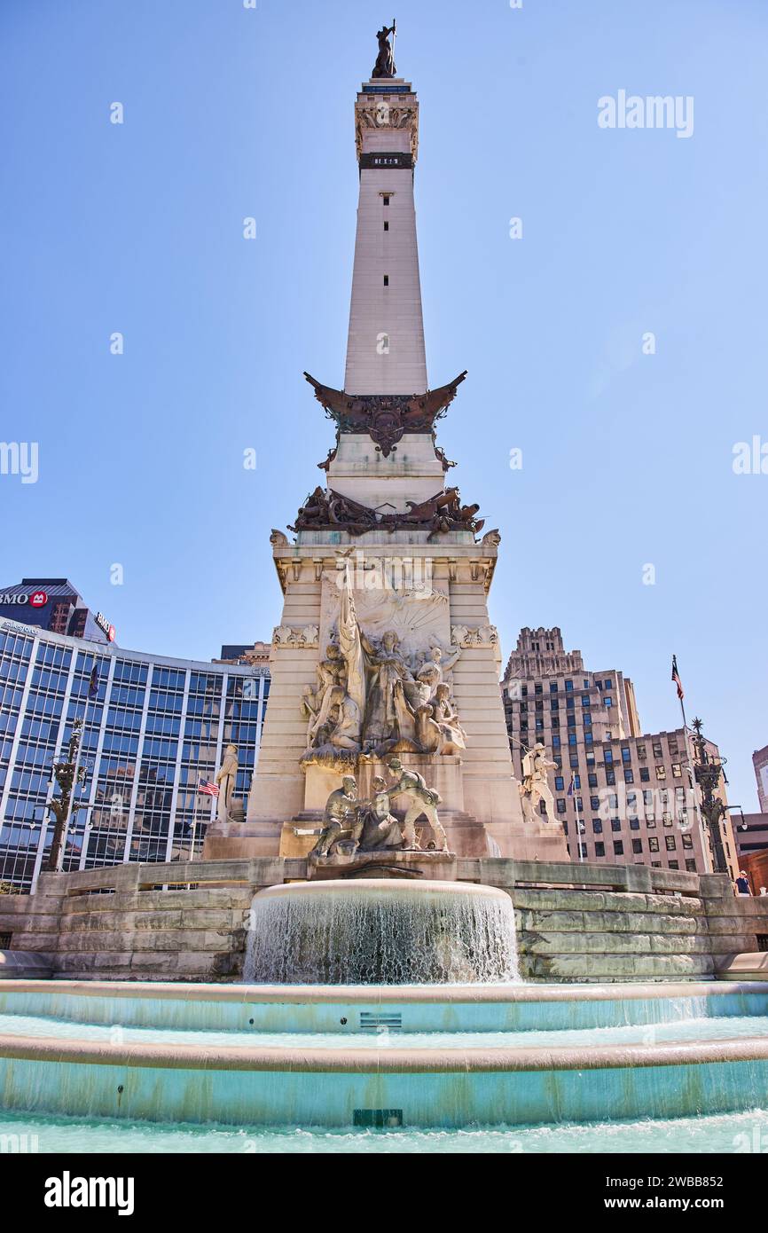 Monument Circle Fountain and Cityscape, Indianapolis Banque D'Images