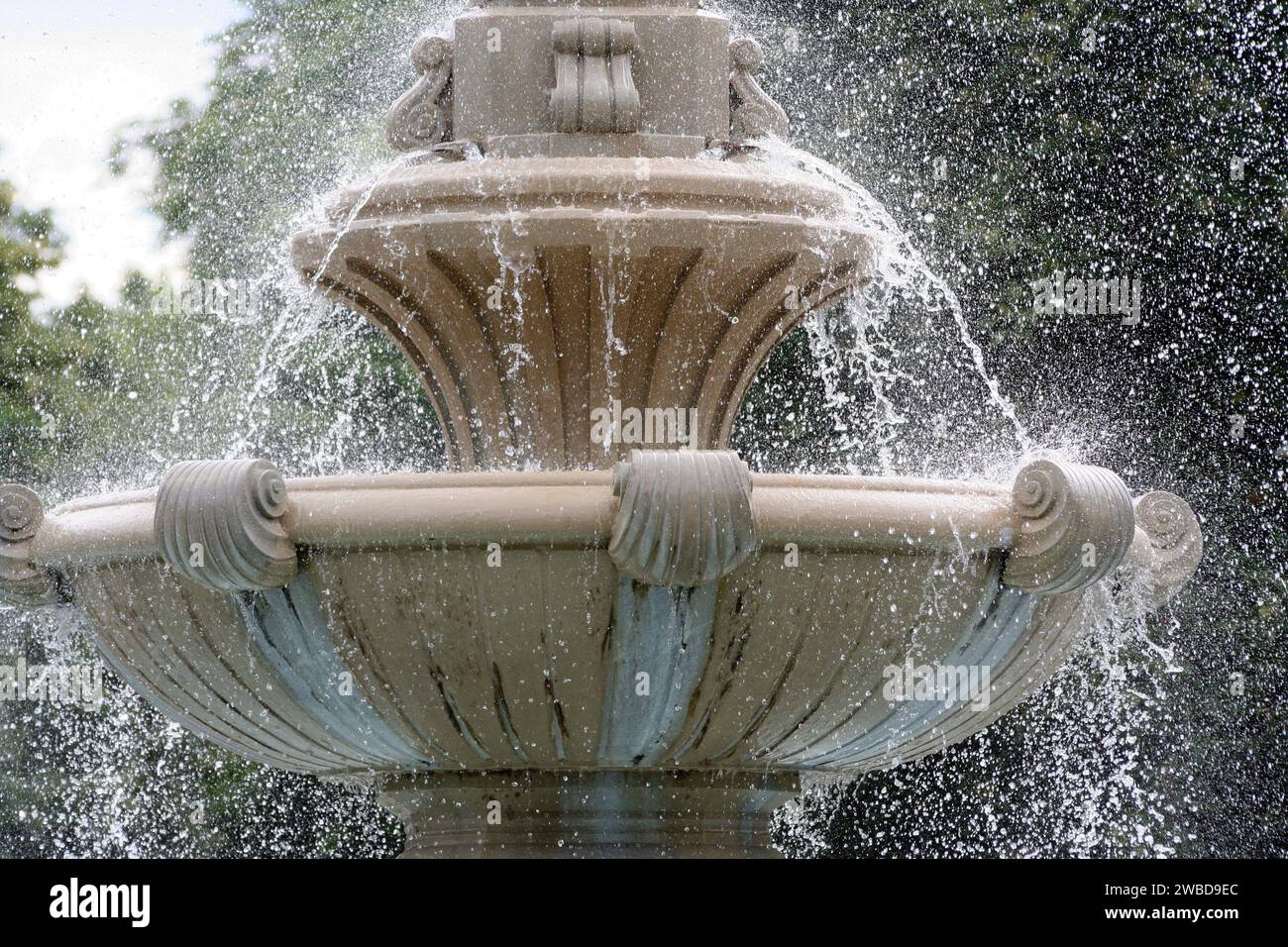 Détail de la fontaine dans le jardin de l'archevêque, Eger, Hongrie Banque D'Images
