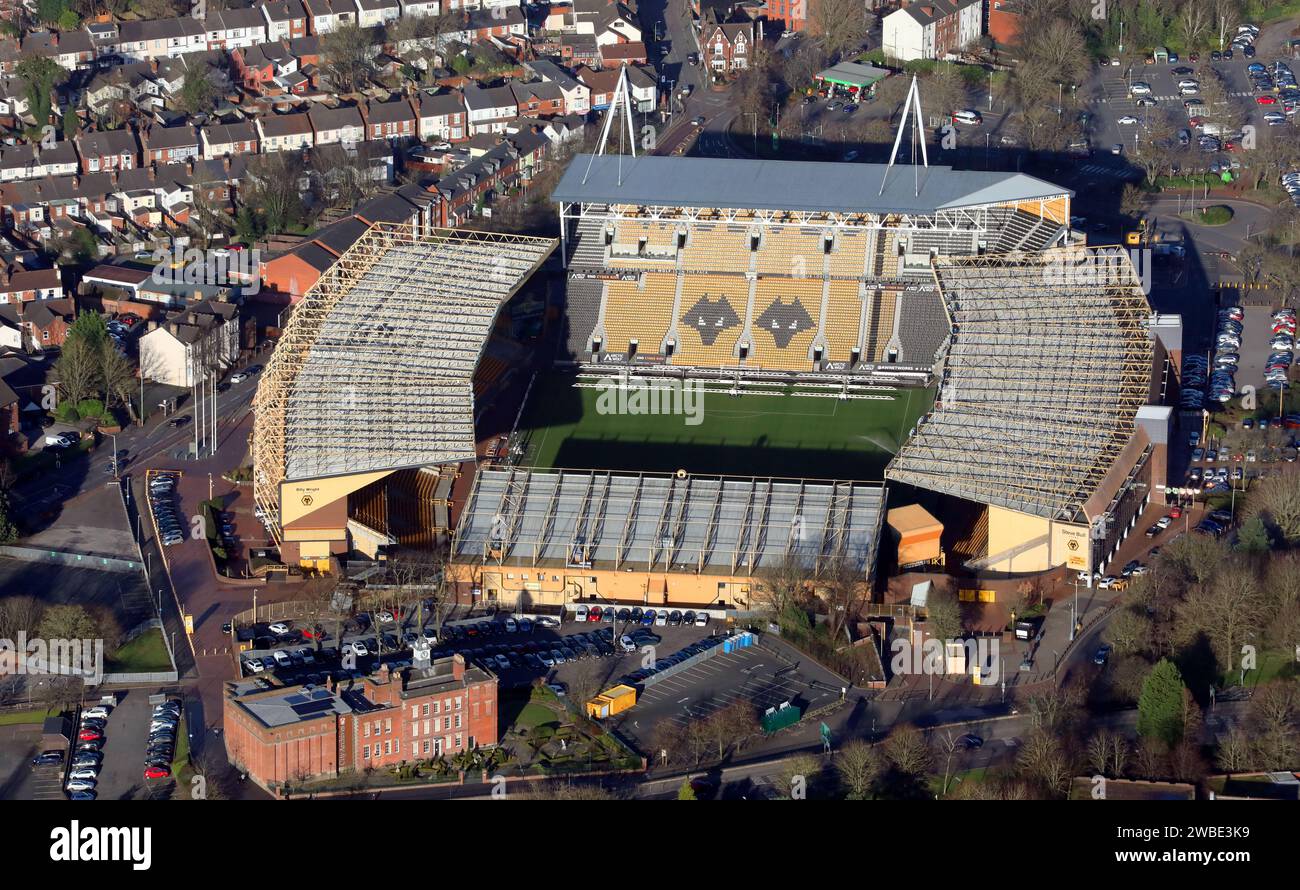 Vue aérienne actuelle (2024) du stade Wolverhampton Wanderers Molineux Banque D'Images