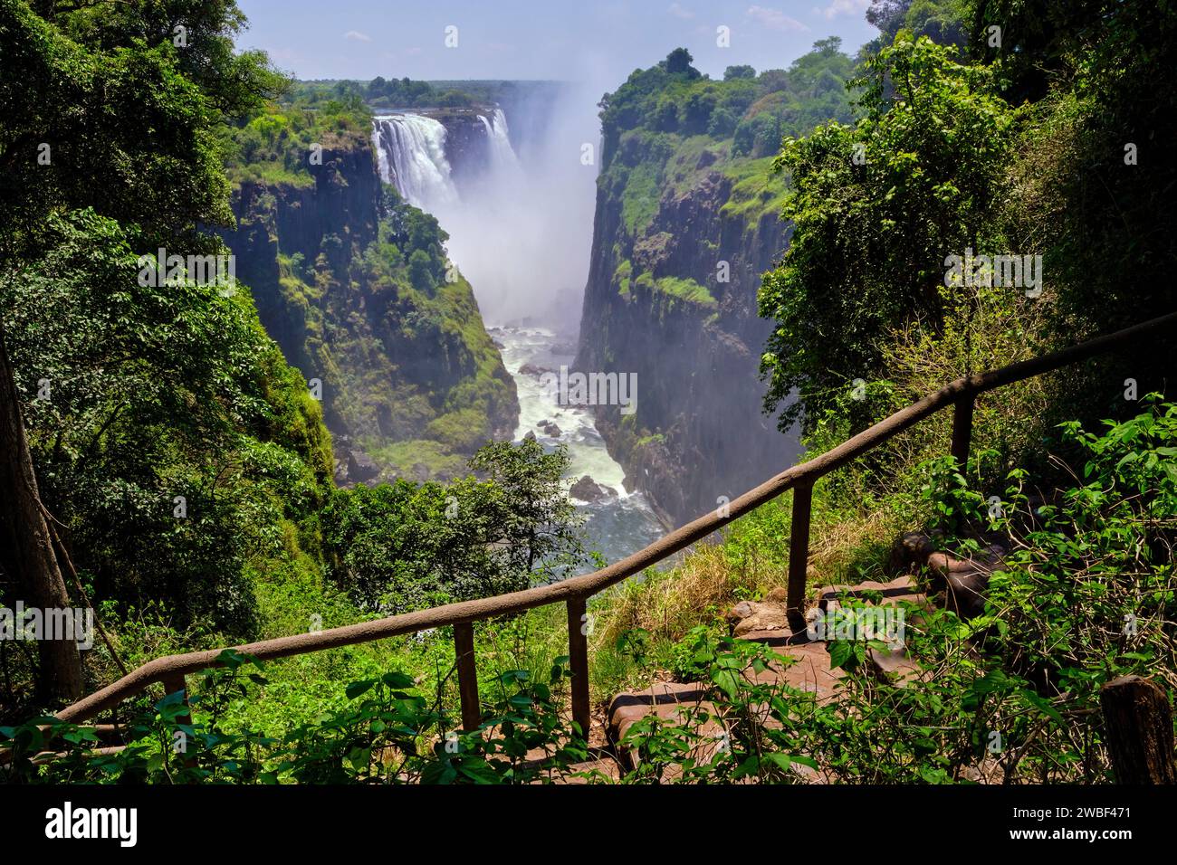 Zimbabwe, province du Matabeleland Nord, fleuve Zambèze aux chutes Victoria, inscrit au patrimoine mondial de l'UNESCO Banque D'Images