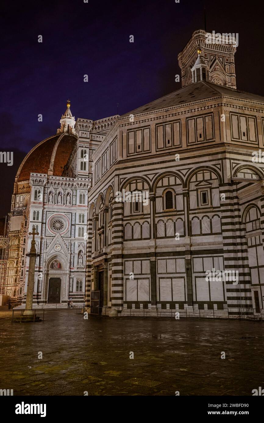 Cathédrale de Santa Maria del Fiore la nuit Banque D'Images