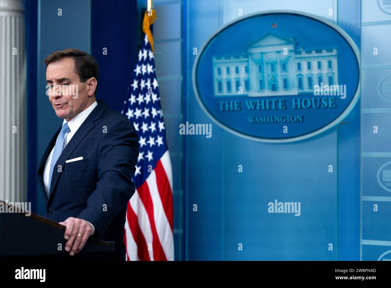 Washington, États-Unis. 10 janvier 2024. John Kirby, coordonnateur du Conseil de sécurité nationale pour les communications stratégiques, prend la parole lors du point de presse à la Maison Blanche le 10 janvier 2024 à Washington, DC. Photo de Julia Nikhinson/UPI crédit : UPI/Alamy Live News Banque D'Images