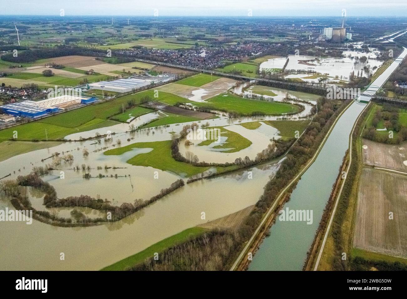 Luftbild vom Hochwasser der Lippe, Weihnachtshochwasser 2023, Fluss Lippe tritt nach starken Luftbild vom Hochwasser der Lippe, Weihnachtshochwasser 2023, Fluss Lippe tritt nach starken