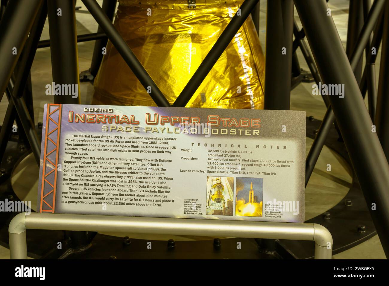 Étage supérieur inertiel Boeing. Booster de charge utile de l'espace. Musée national de l'armée de l'air des États-Unis, Dayton, Ohio, États-Unis. Banque D'Images