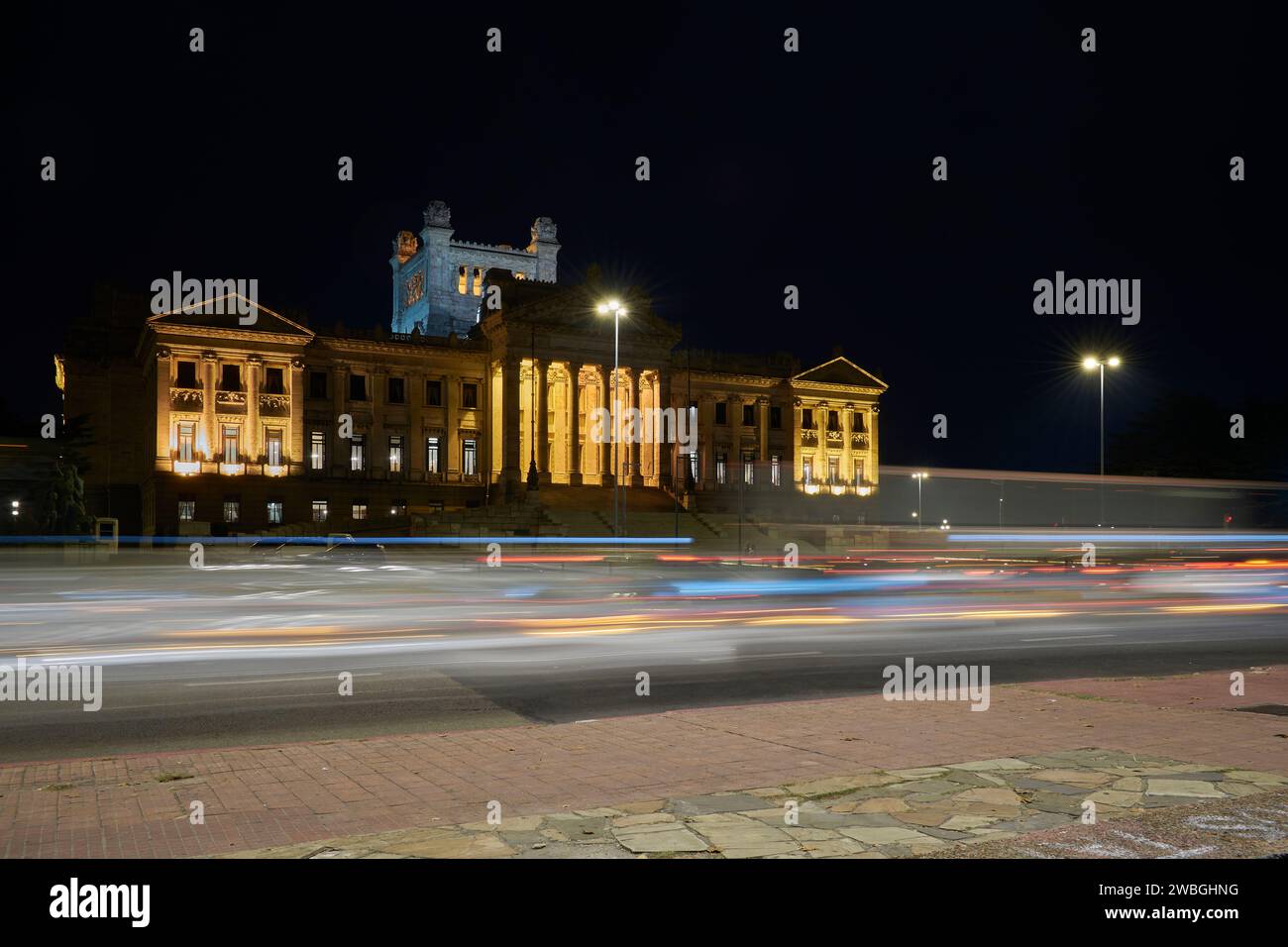 Photographie architecturale longue exposition du gouvernement du palais législatif de l'Uruguay. Banque D'Images