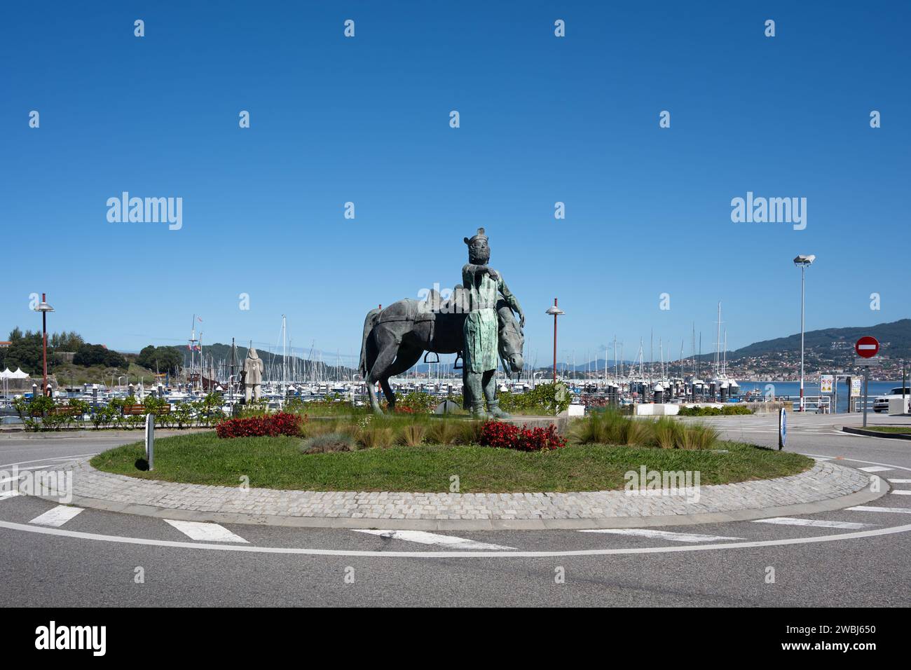 Baiona, Galice, Espagne - statue du roi Alphonse IX et cheval Banque D'Images