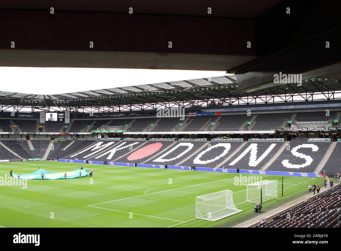Équipe féminine de football des lionnes d'Angleterre contre Portugal, au Stadium MK, Milton Keynes, le 1 juillet 2023 terrain en préparation Banque D'Images