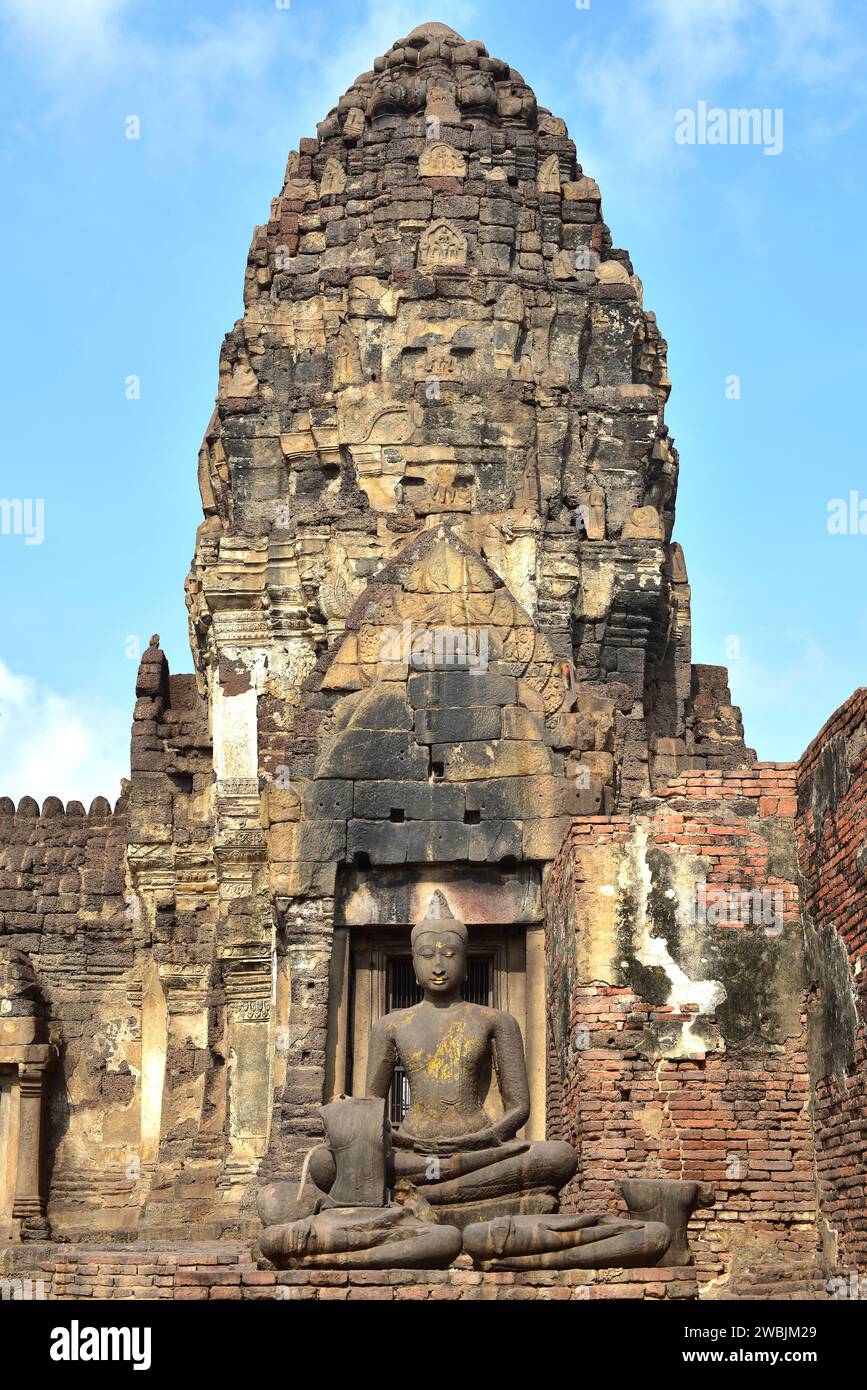 Ville de Lopuri, Phra Prang Sam Yot un temple Kmer (XIIIe siècle). Thaïlande. Banque D'Images