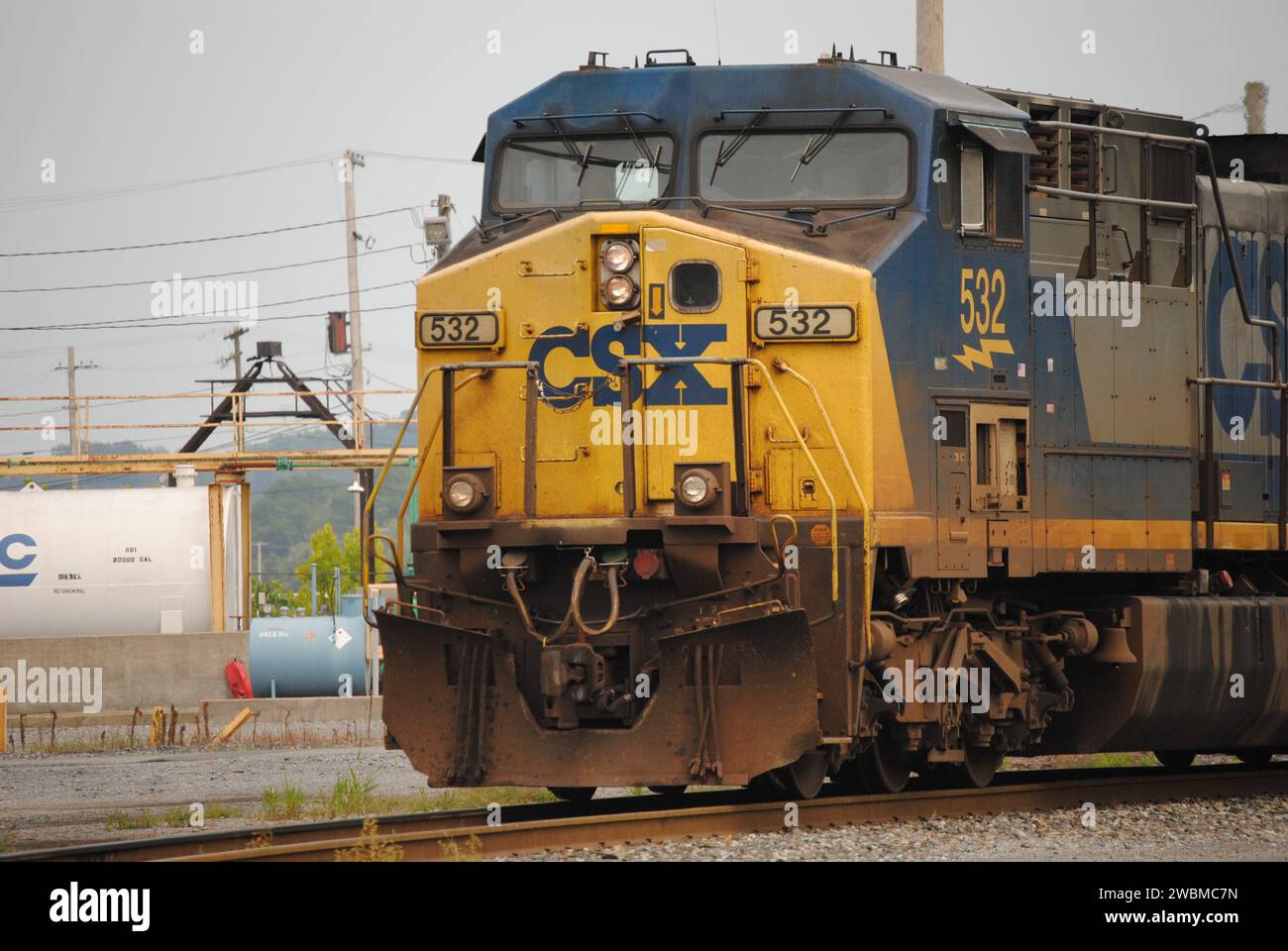 Un train CSX à la gare/dépôt Brunswick, MD, qui effectue des manœuvres de marchandises. Banque D'Images