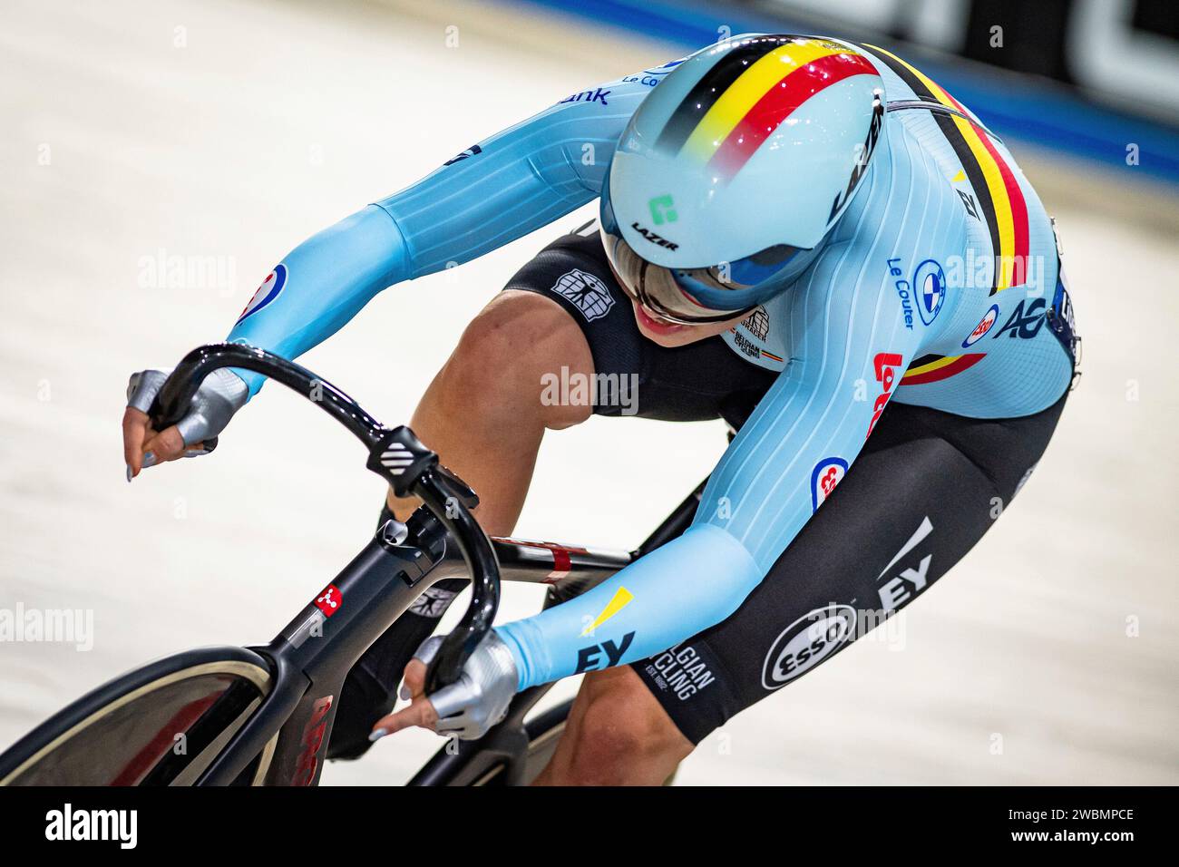 NICOLAES Julie ( bel ) – Belgique – Querformat - quer - horizontal - Paysage - Evénement/Veranstaltung : UEC Track Cycling European Championships 2024 - Apeldoorn - Catégorie/Catégorie : Cyclisme sur piste – Championnats d'Europe - lieu/Ort : Europe – pays-Bas - Apeldoorn - Omnisport - discipline: Sprint - Elite Women - distance : 200 m - Date/Date de référence : 11.01.2024 – jeudi – jour 2 - photographe : © Arne Mill - frontalvision.com Banque D'Images