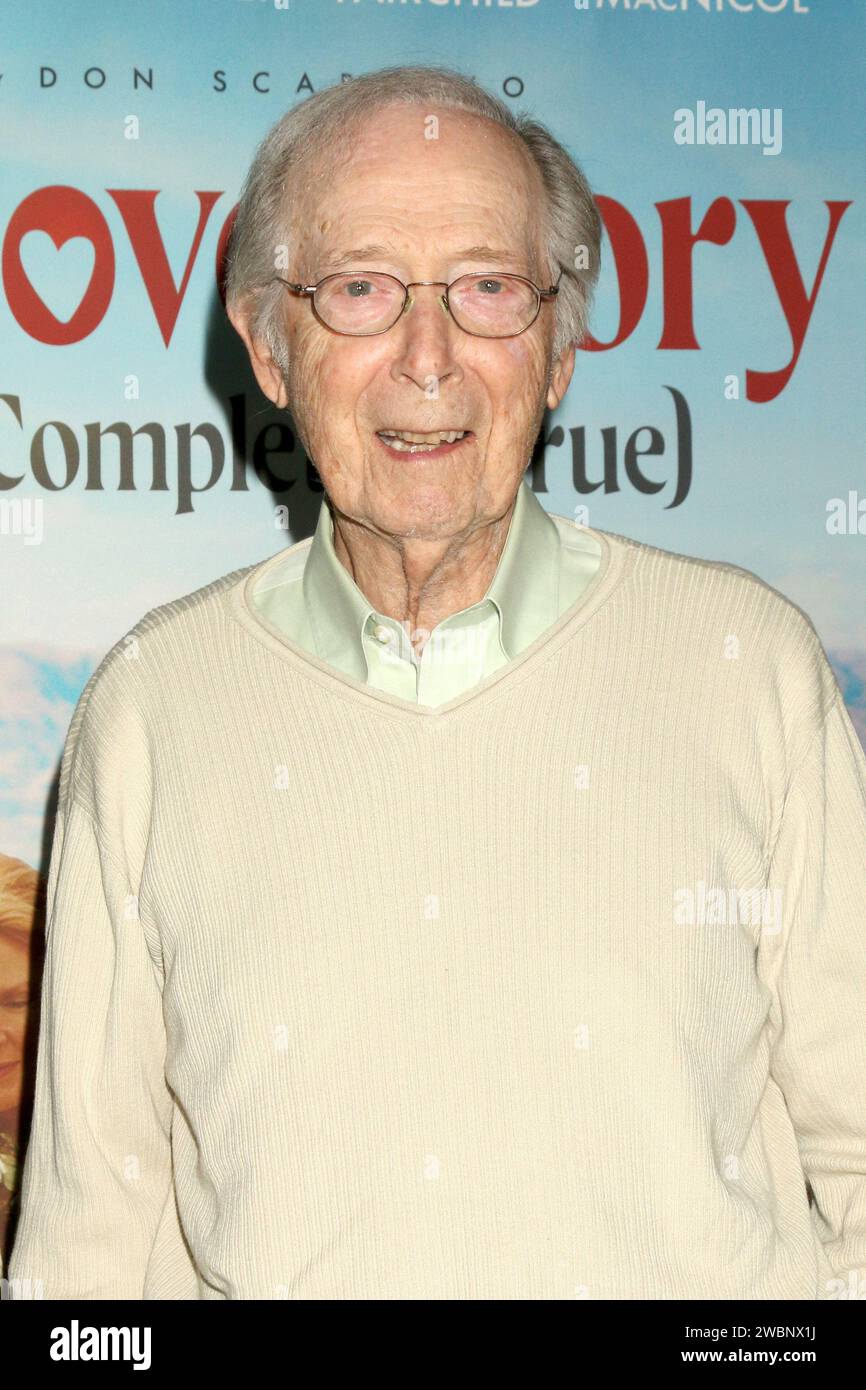 Projection spéciale de notre histoire d'amour presque complètement vraie au Laemmle Town Center 5 Theaters le 8 décembre 2023 à Encino, CA avec : Bernie Kopell où : Encino, Californie, États-Unis quand : 09 décembre 2023 crédit : Nicky Nelson/WENN Banque D'Images