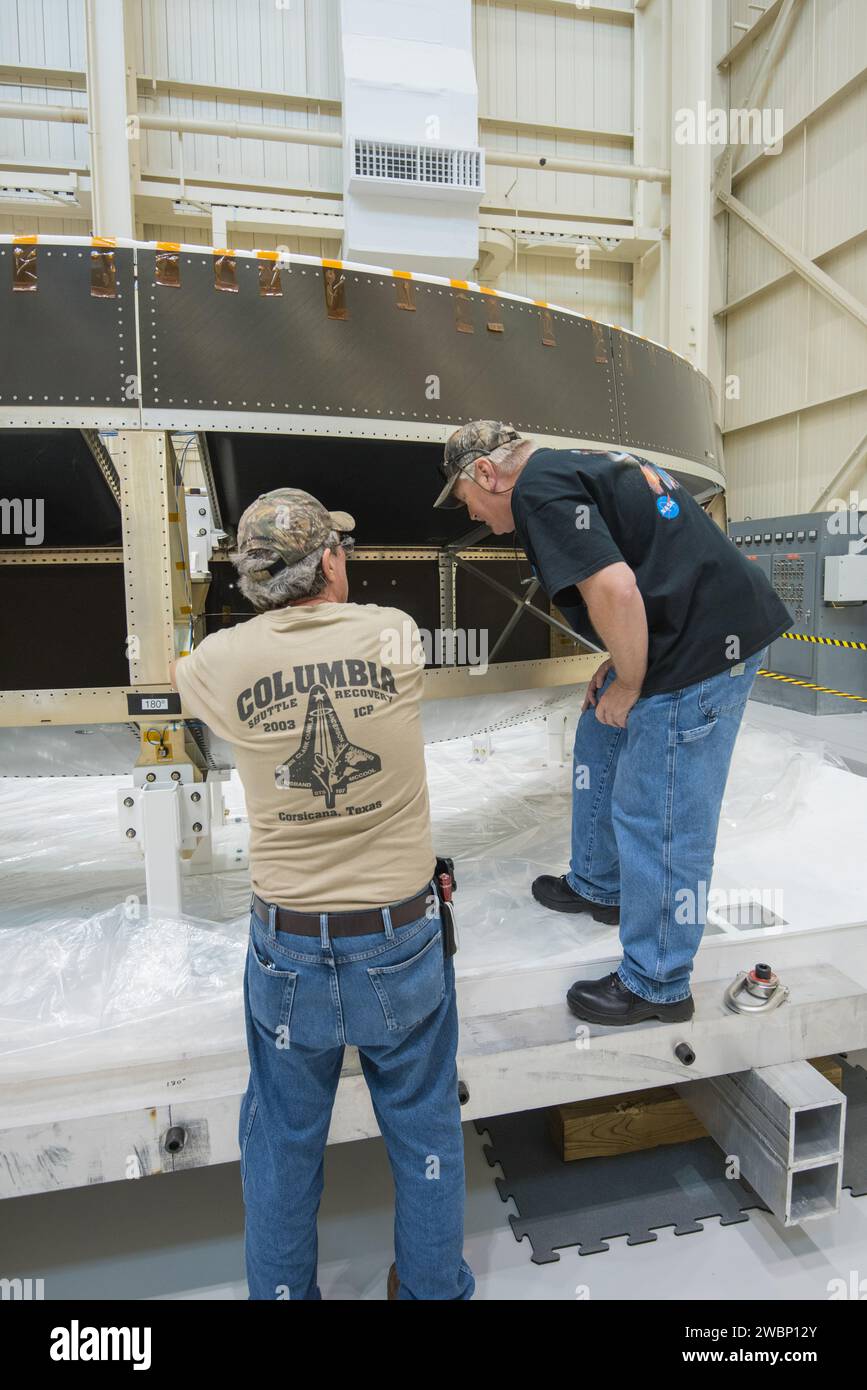 Le 24 juin 2015, le simulateur Orion Crew module adapter est arrivé à la station Plum Brook de la NASA Glenn à Sandusky, Ohio, pour les essais et l'évaluation de vaisseaux spatiaux. Banque D'Images
