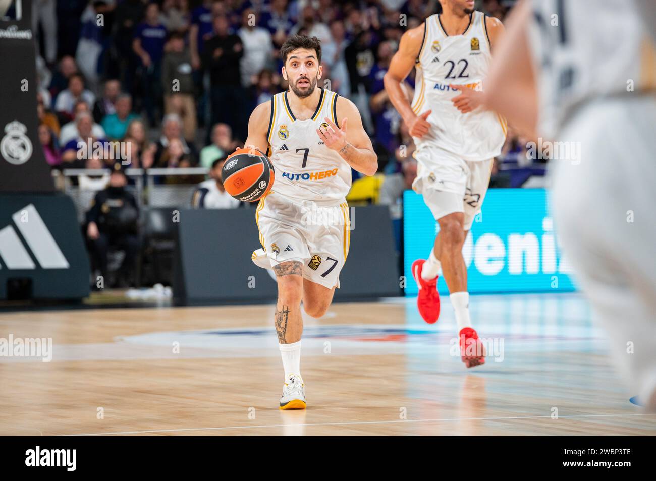 Madrid, Espagne. 11 janvier 2024. Facundo Campazzo du Real Madrid vu en action lors du match de basket-ball Euroleague entre le Real Madrid et Valence au Wizink Center. Score final ; Real Madrid 96:86 Valence (photo Alberto Gardin/SOPA Images/Sipa USA) crédit : SIPA USA/Alamy Live News Banque D'Images