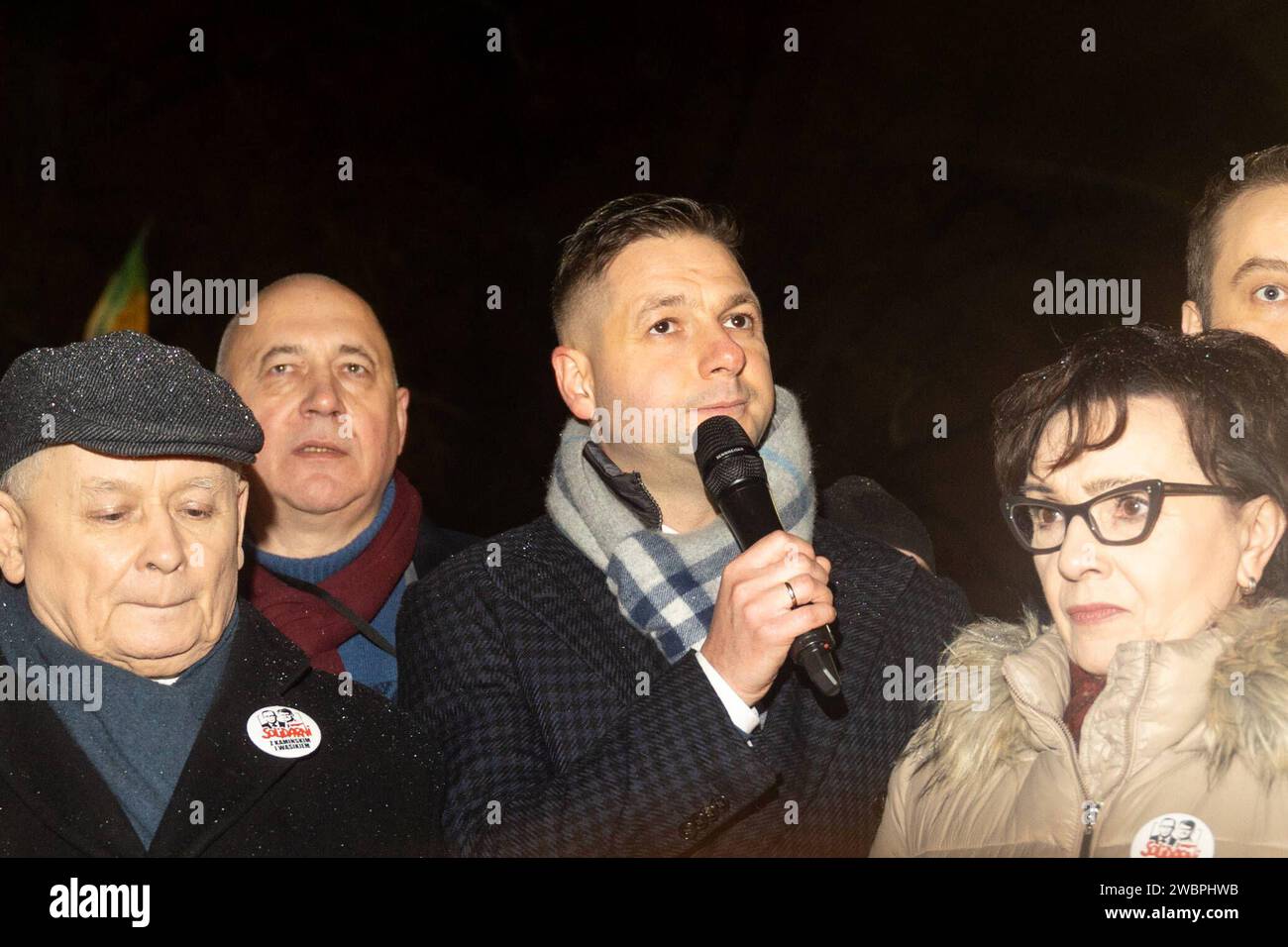 Patryk Jaki S adresse La Foule Lors D une Manifestation Anti patryk-jaki-s-adresse-la-foule-lors-d-une-manifestation-anti